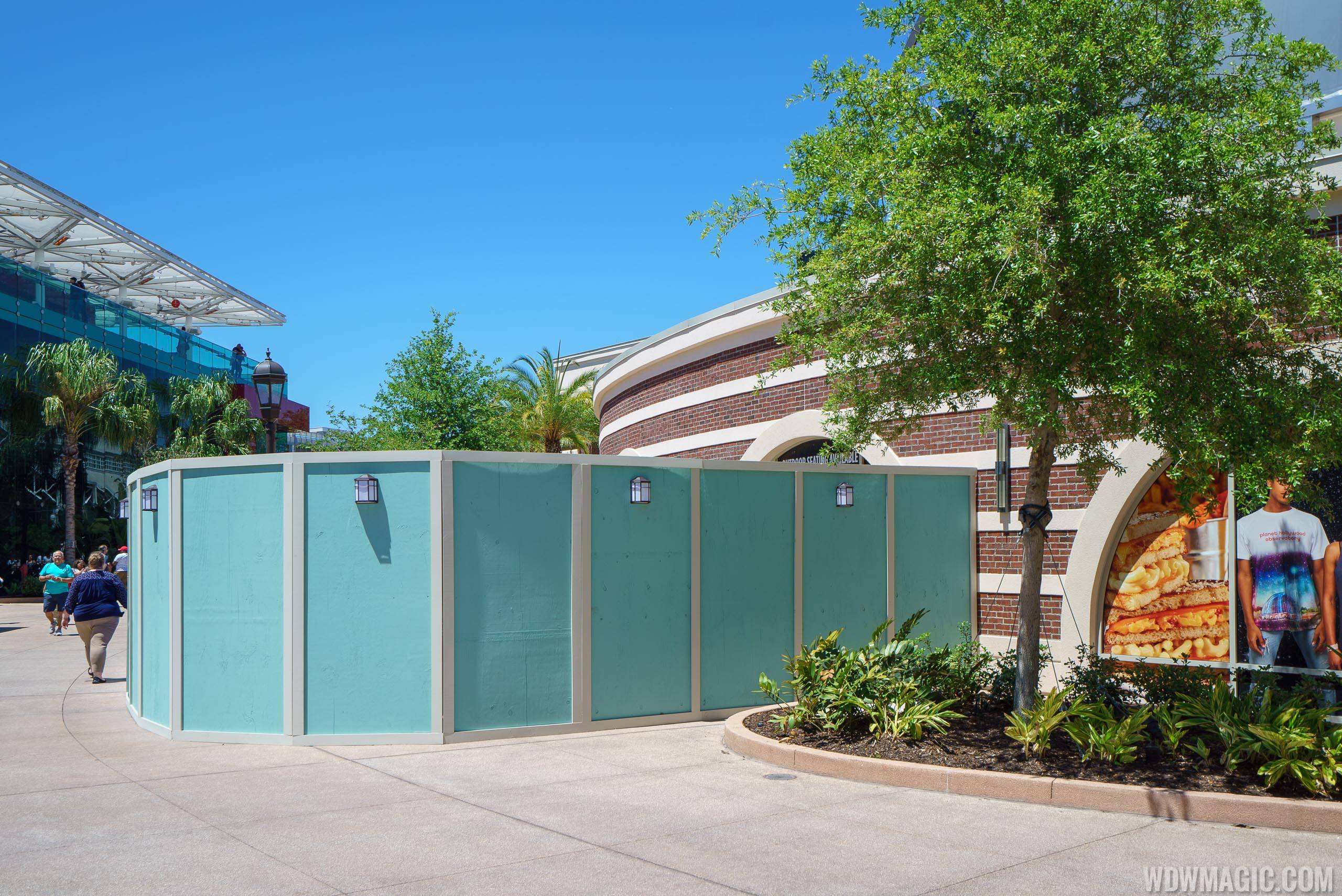 PHOTOS - Construction underway at Planet Hollywood for quick service addition