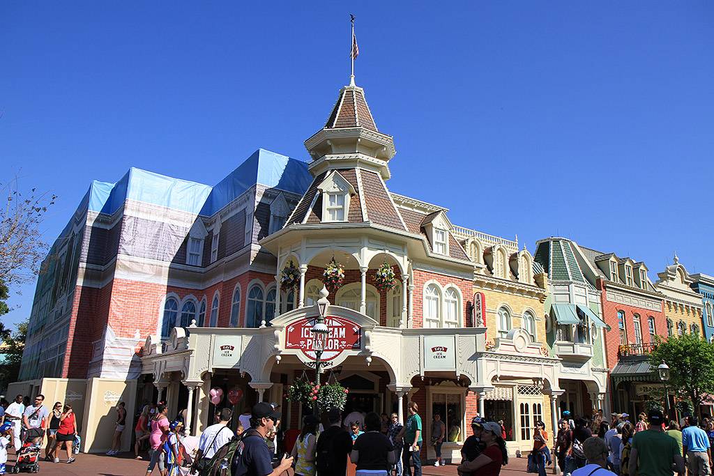 Review: Plaza Ice Cream Parlor at Disney World's Magic Kingdom 