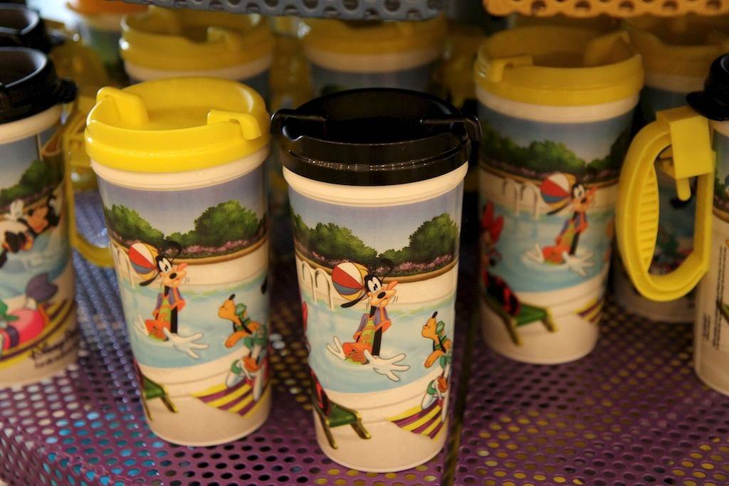 PHOTOS - 2011 Resort Refillable Mugs - now with choice of lid color