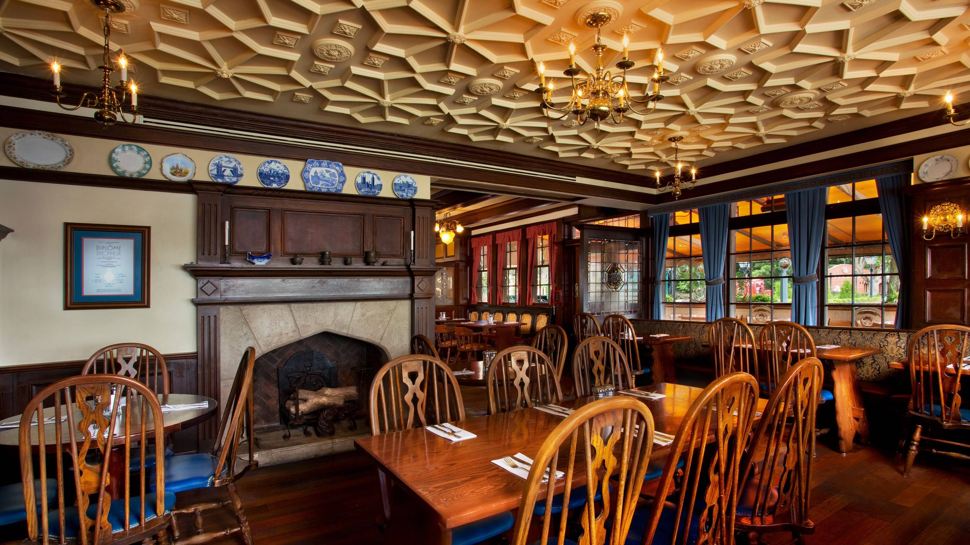 Rose and Crown Dining Room