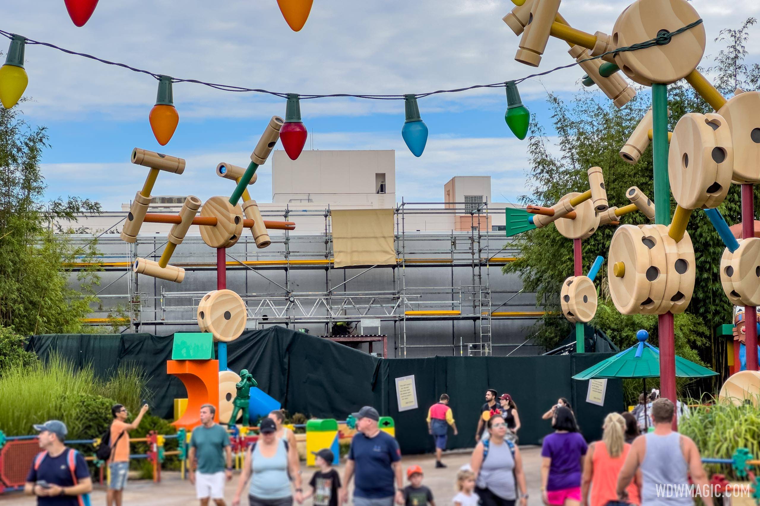 Signs of progress at Roundup Rodeo BBQ in Disney's Hollywood Studios