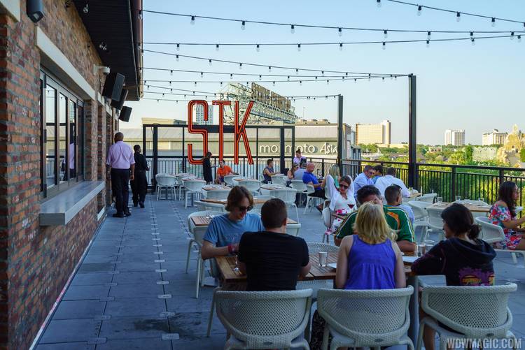 REVIEW - STK Orlando at Disney Springs REVIEW - STK Orlando at Disney Springs