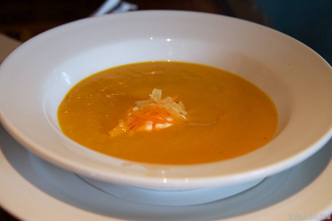 Sanaa lunch - Tomato soup