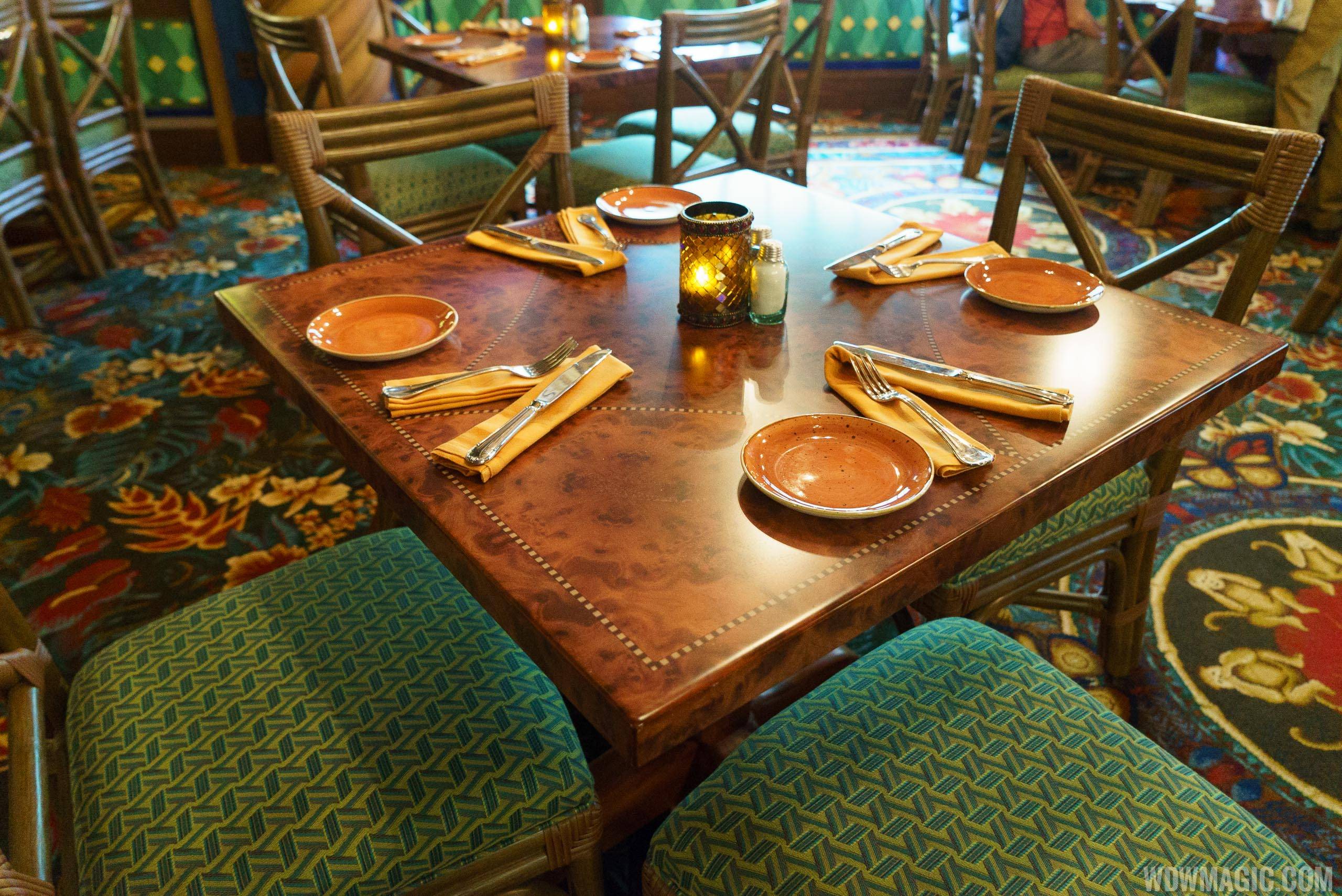 Jungle Cruise Skipper Canteen - Jungle dining room table