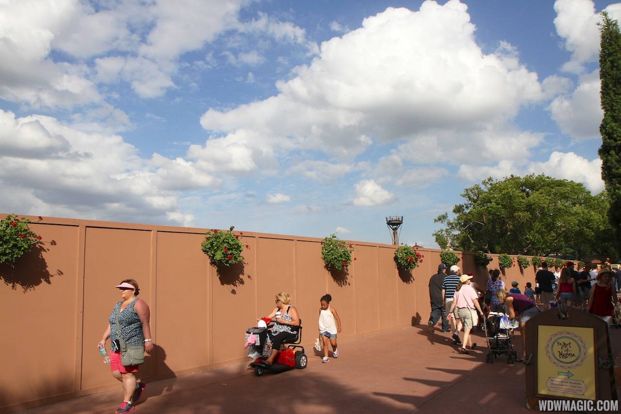 PHOTOS - Morocco construction walls expanded for 'Spice Road Table'