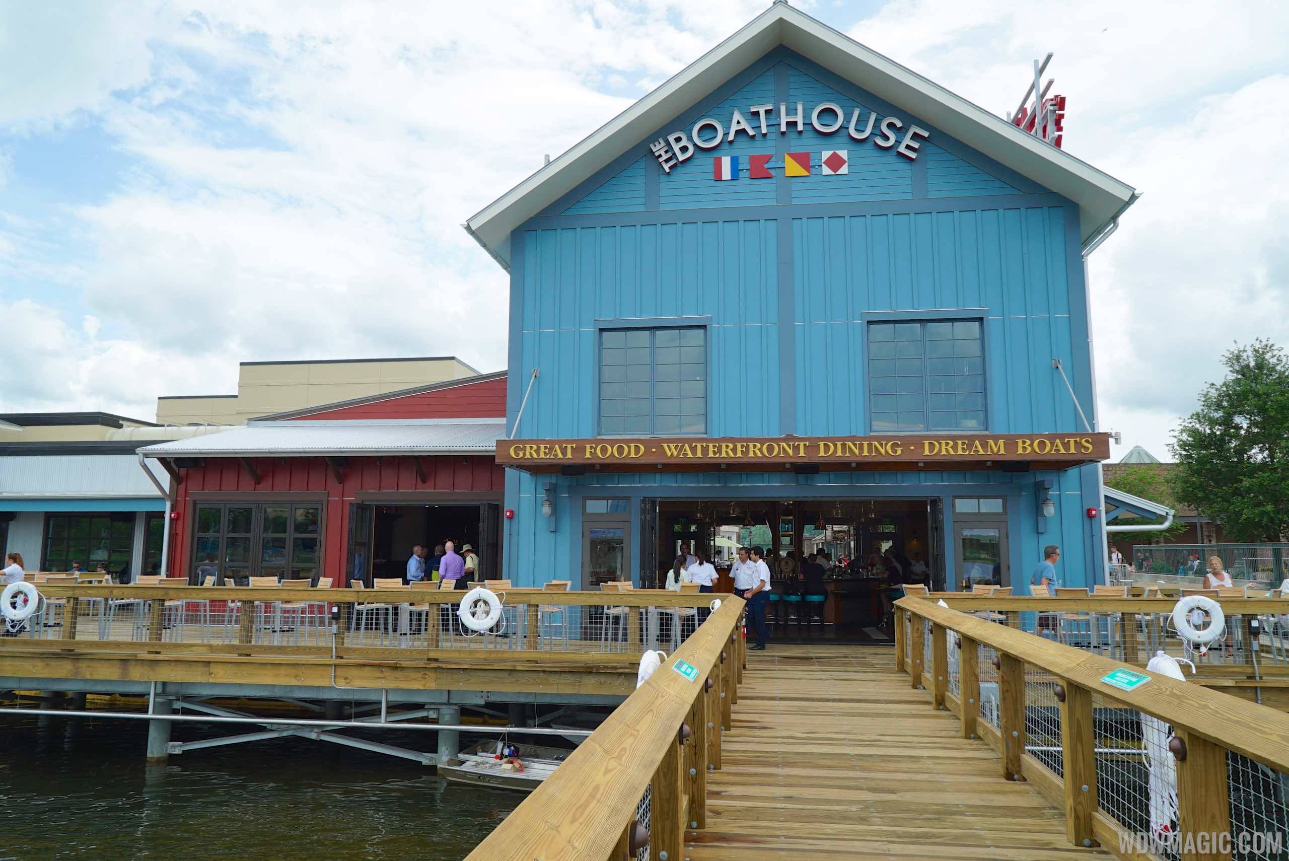 The BOATHOUSE - Waterside of The BOATHOUSE