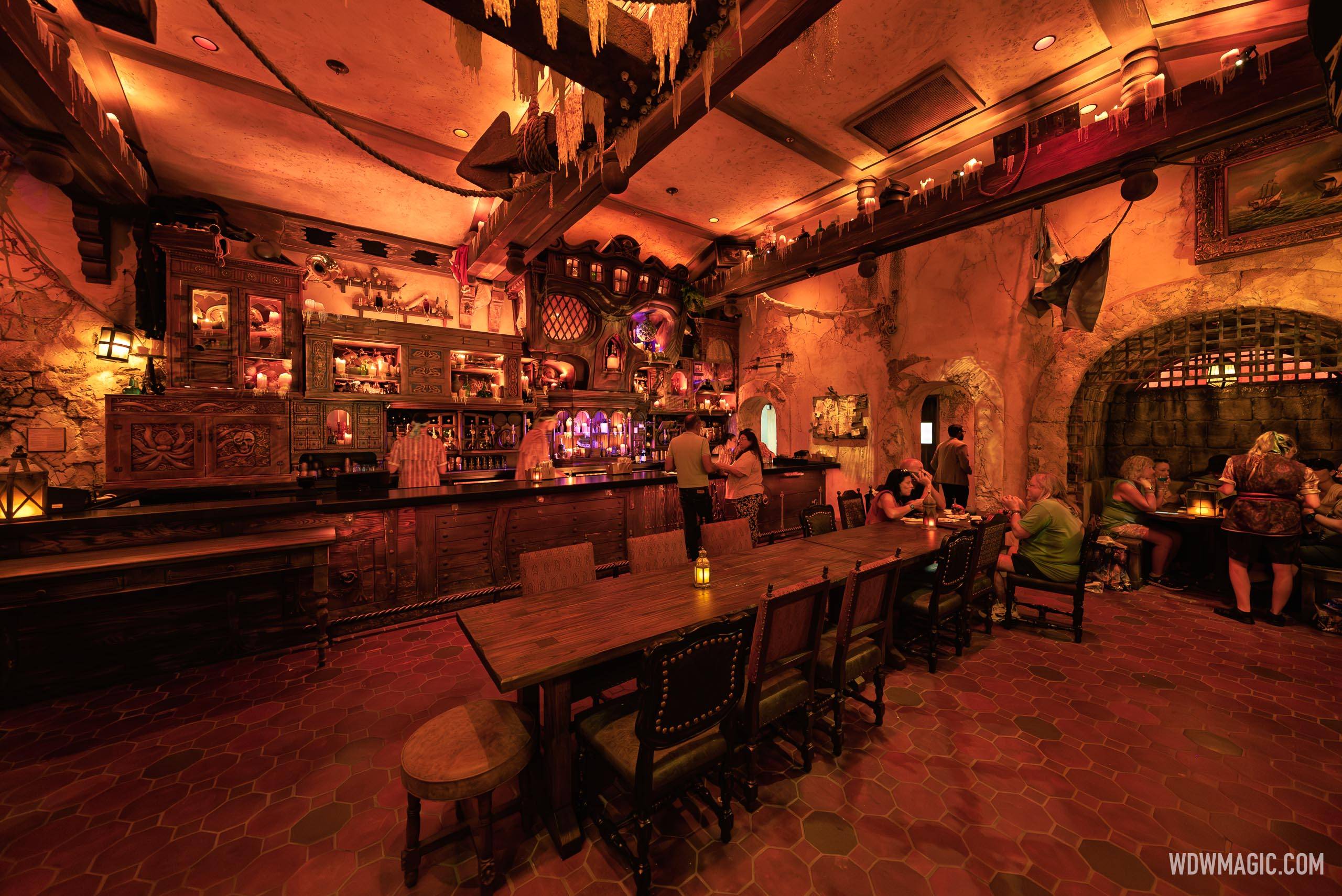 Tour of The Beak and Barrel