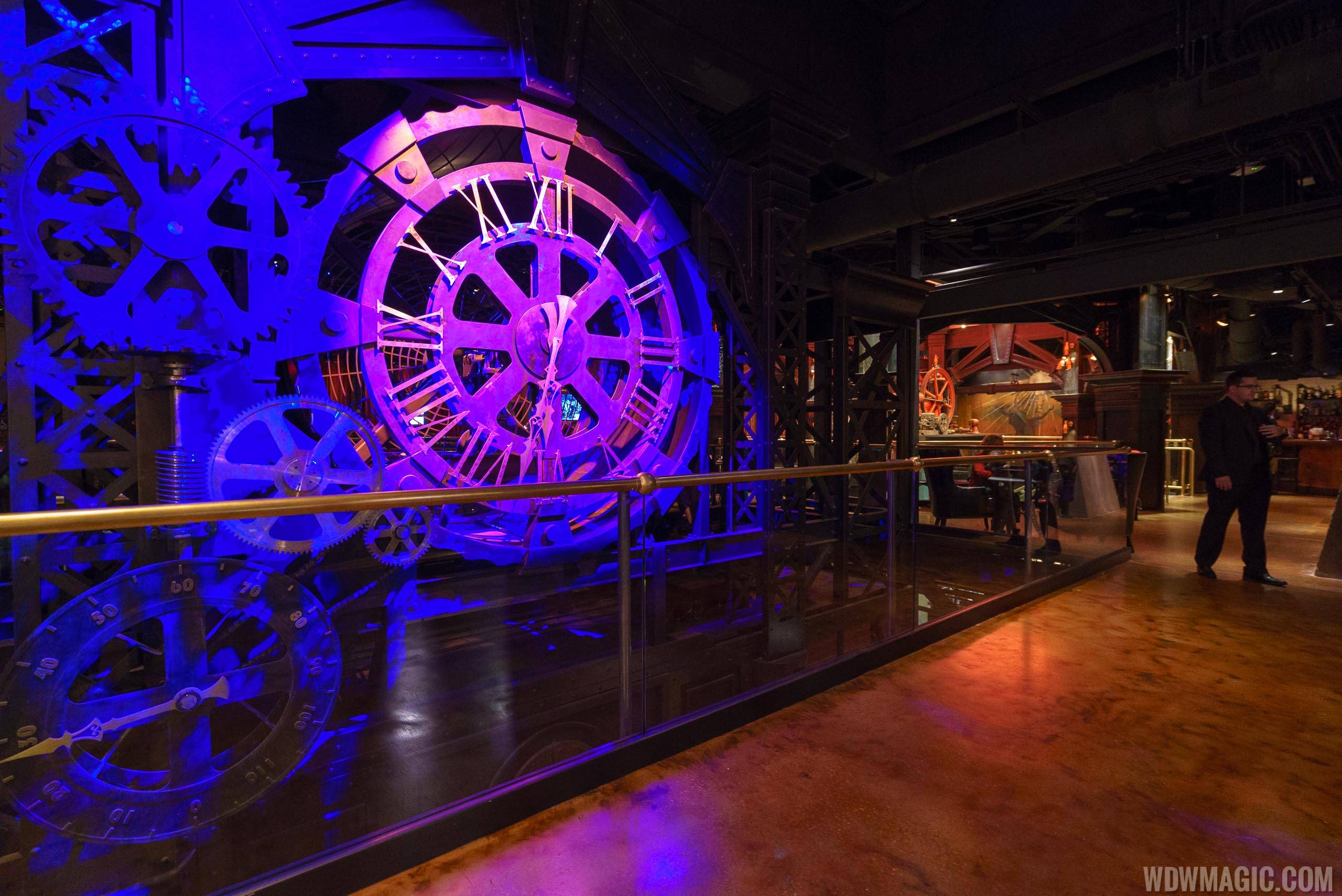 The Edison's mechanical clock