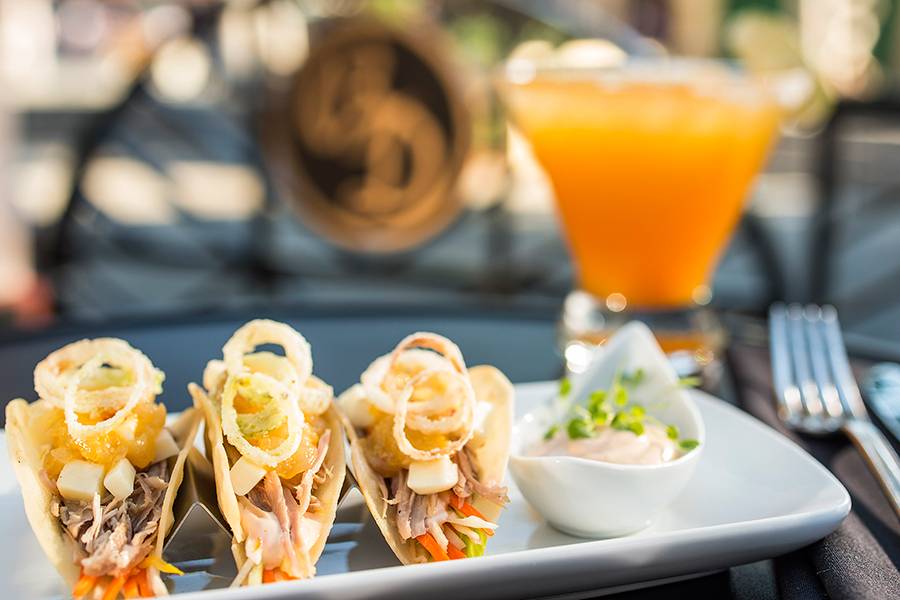 The Hollywood Brown Derby Lounge - Duck tacos