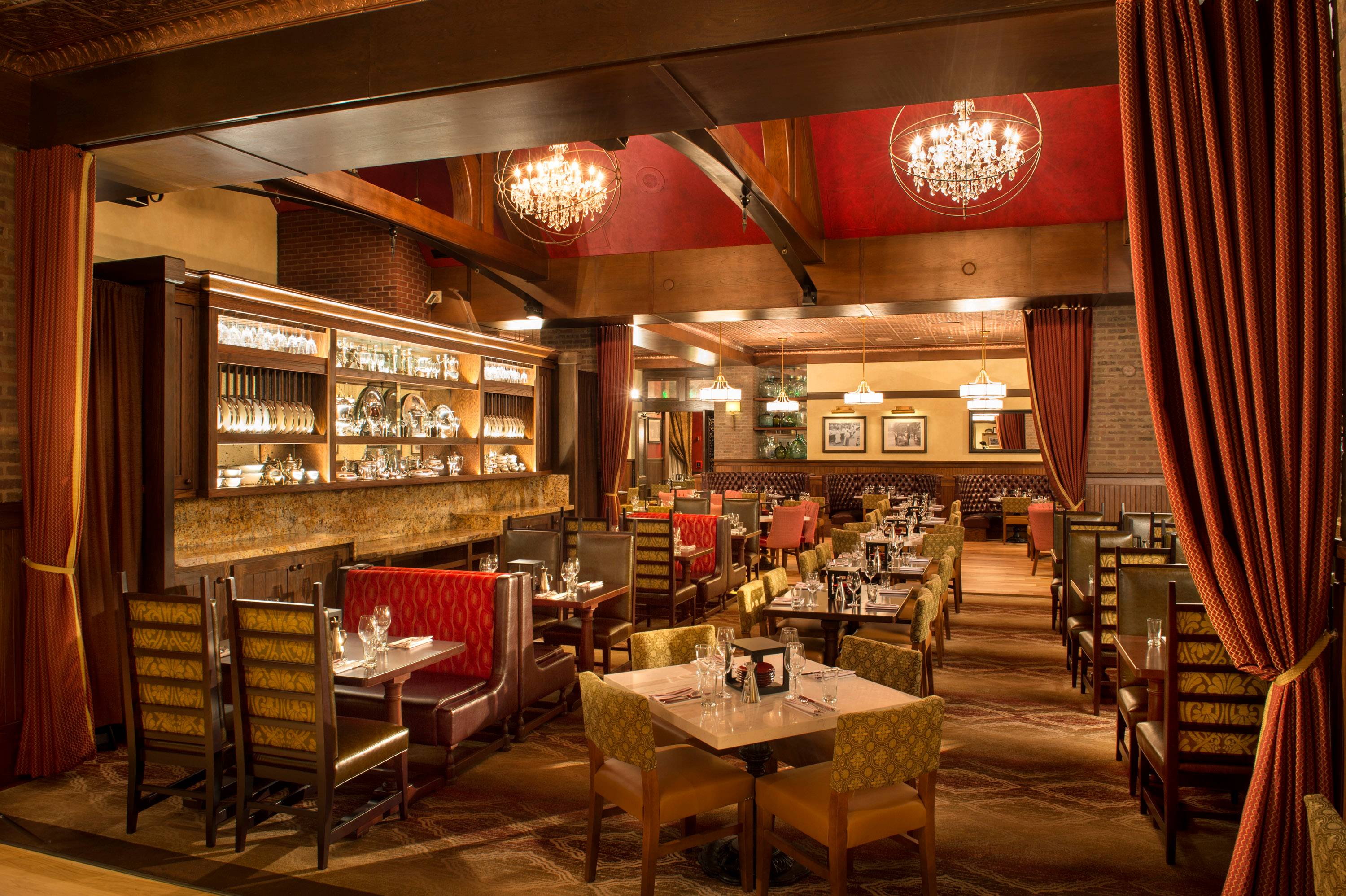 PHOTOS - A look inside the dining room at Trattoria al Forno on Disney's BoardWalk
