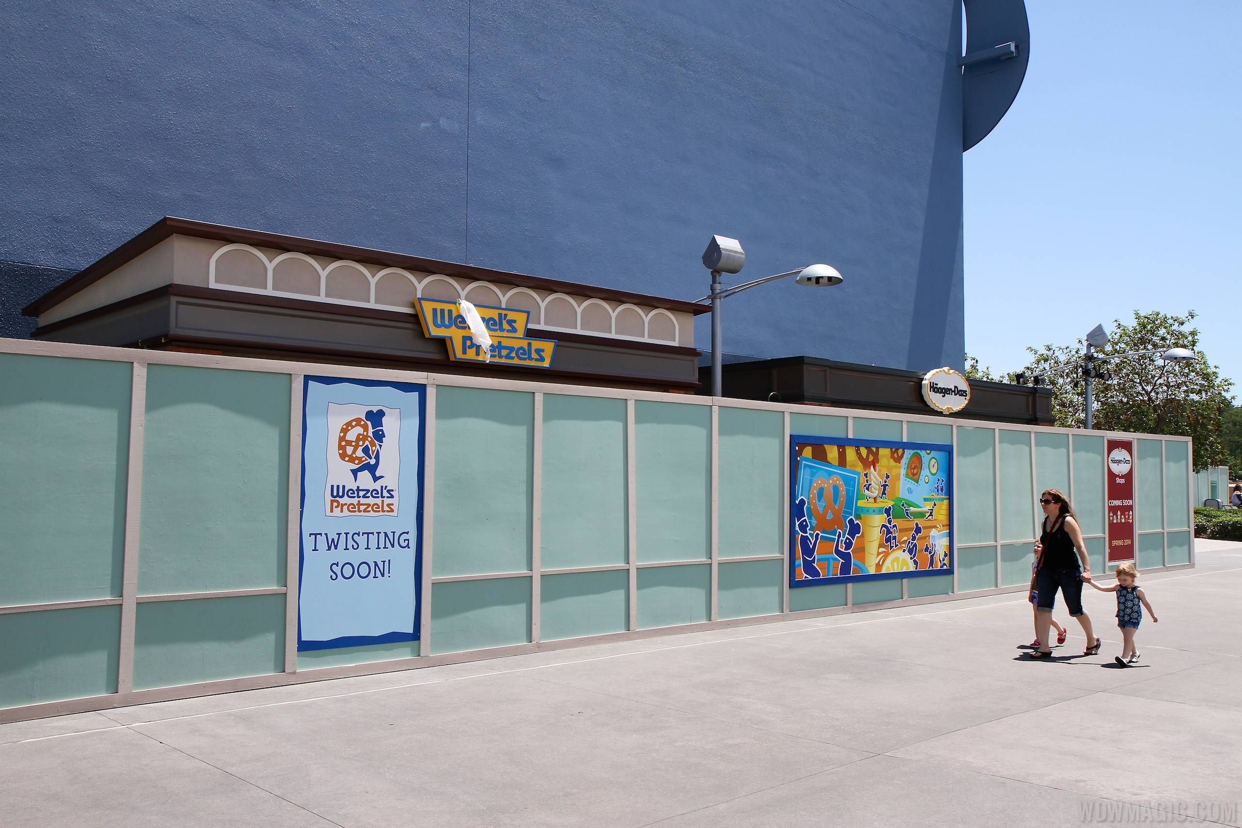 PHOTOS - New Haagen Dazs and Wetzel's Pretzels kiosks now in place at Downtown Disney