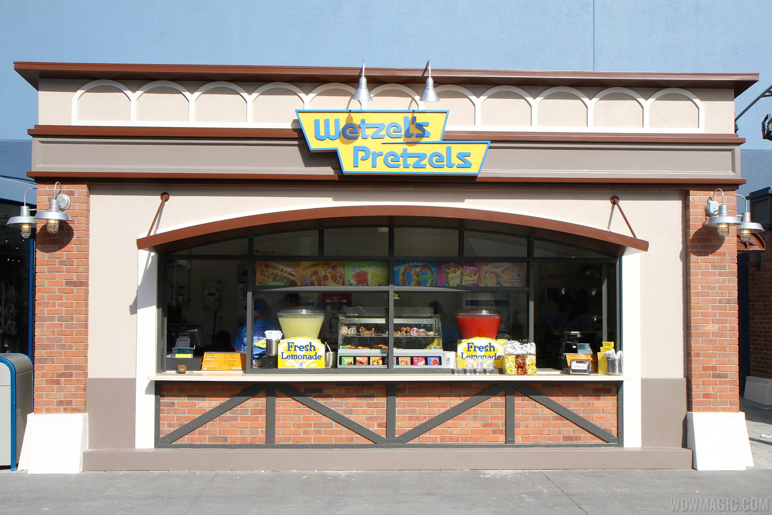 West Side Wetzel's Pretzels kiosk open