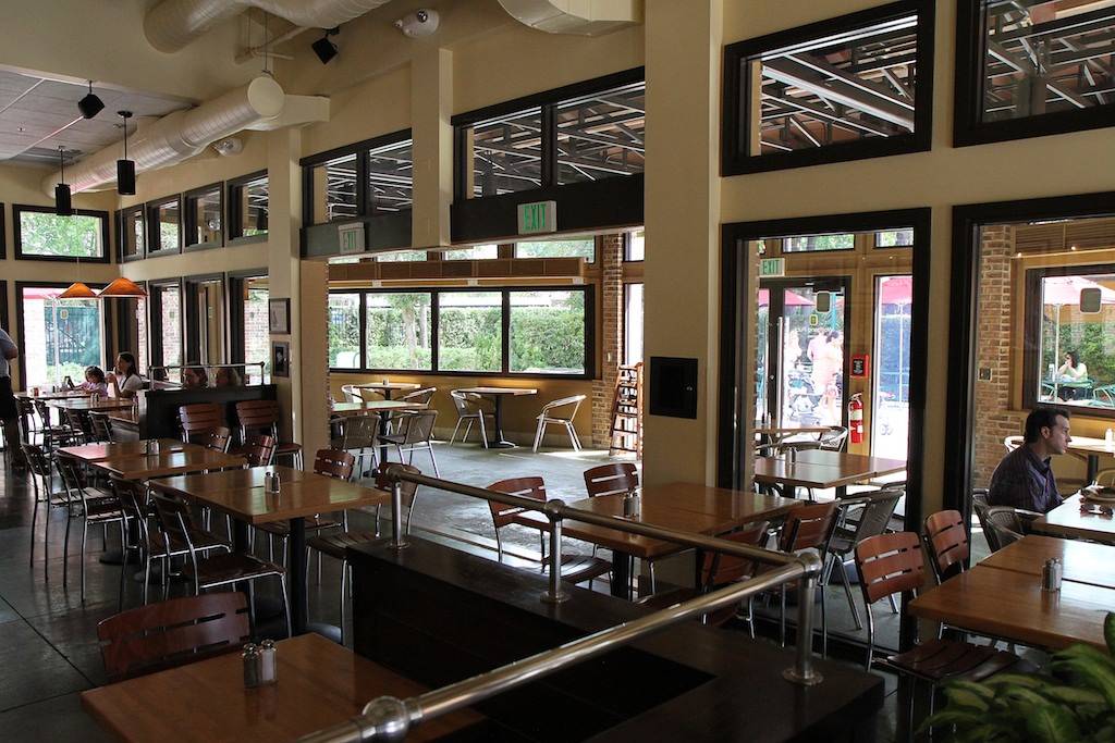 PHOTOS - Wolfgang Puck Express Marketplace expanded seating area now open