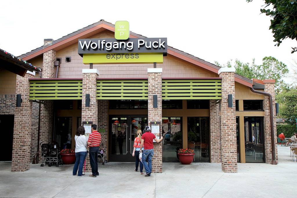 PHOTOS - Wolfgang Puck Express Marketplace expanded seating area now open