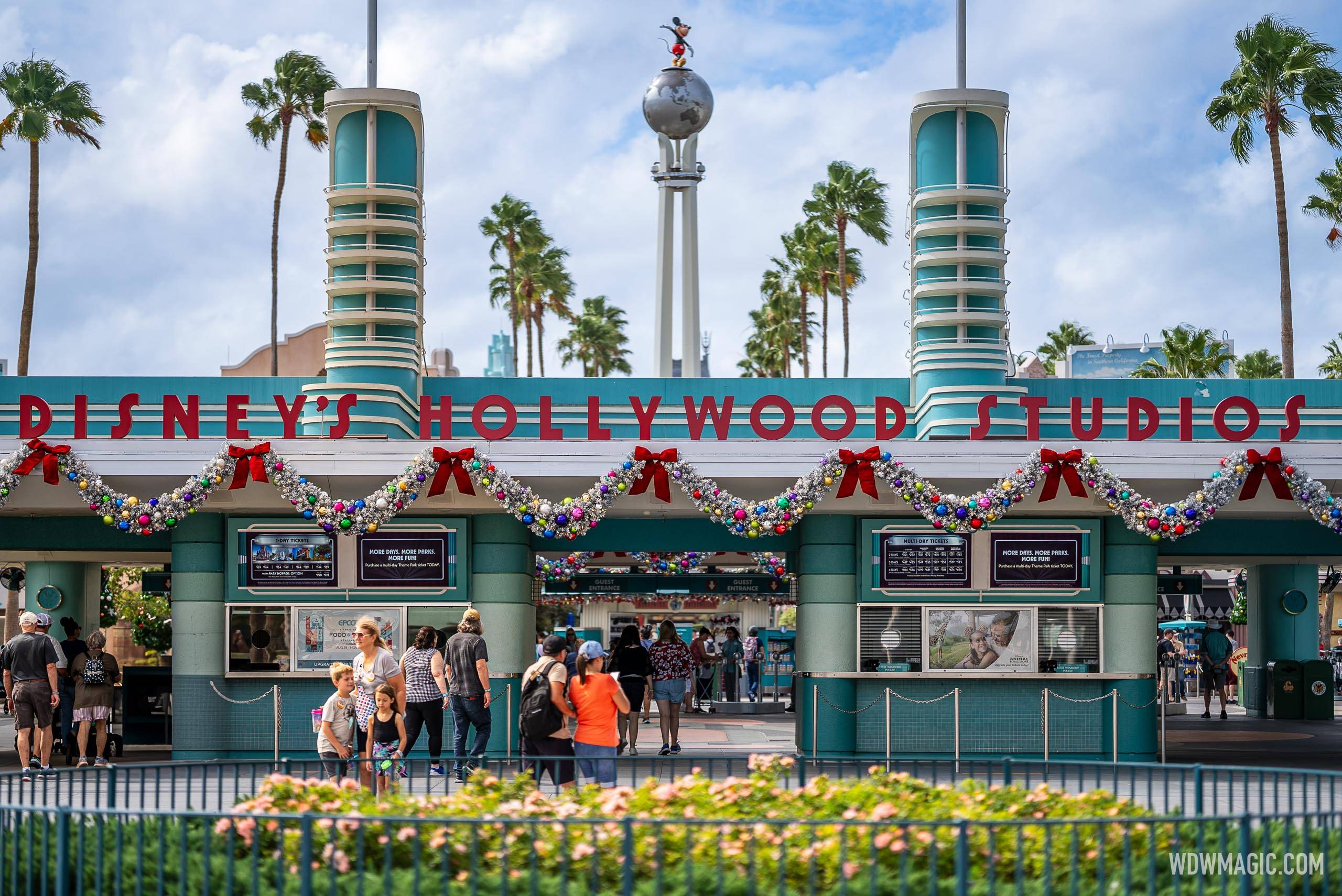 Disney Jollywood Nights Glisten Skating Rink