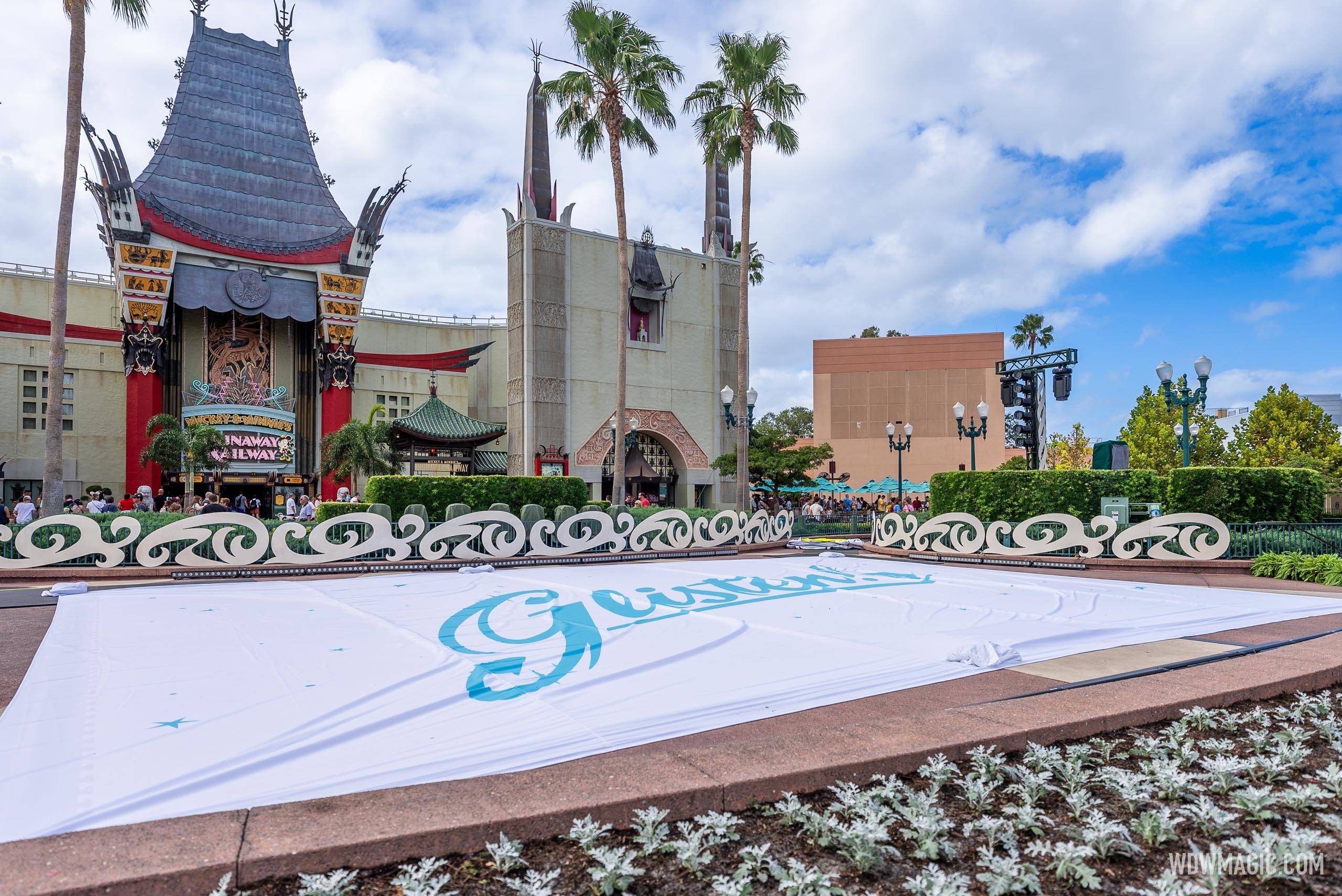 Disney Jollywood Nights Glisten Skating Rink