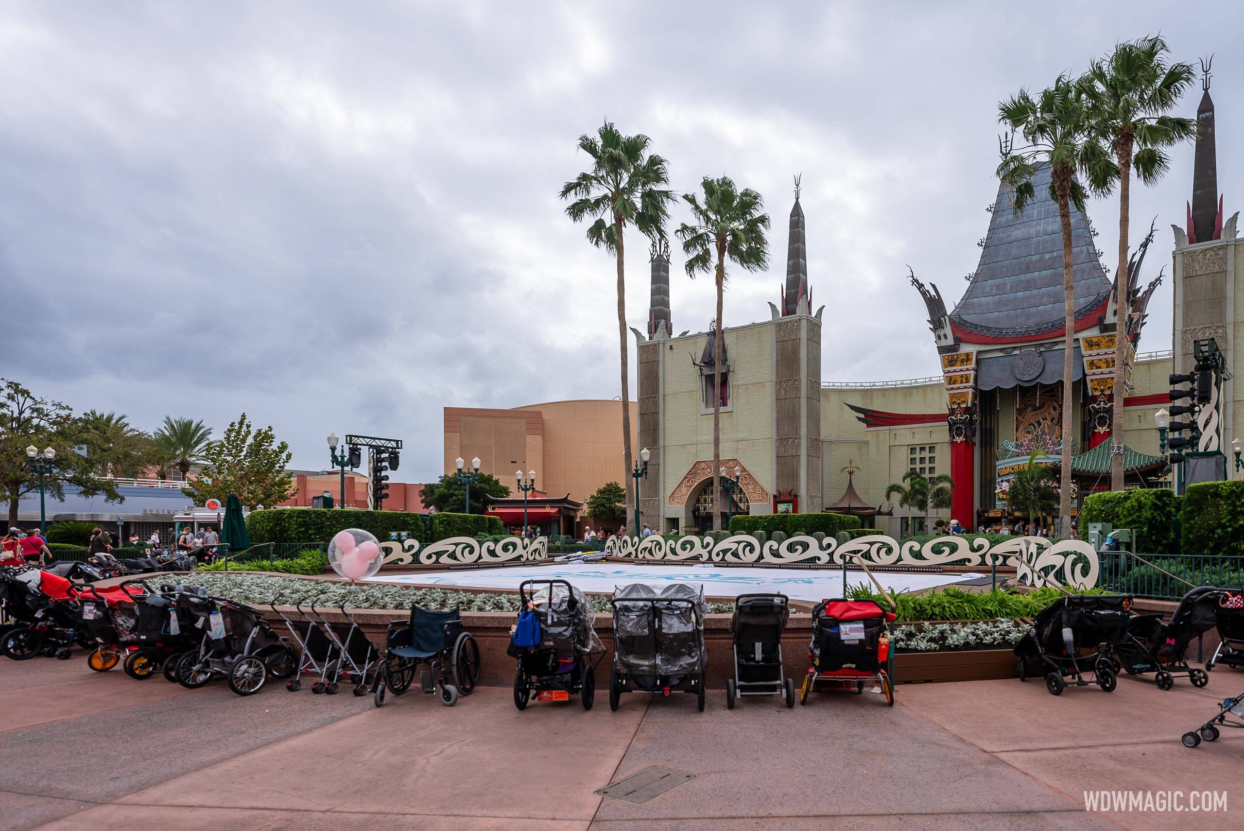 Disney Jollywood Nights Glisten Skating Rink