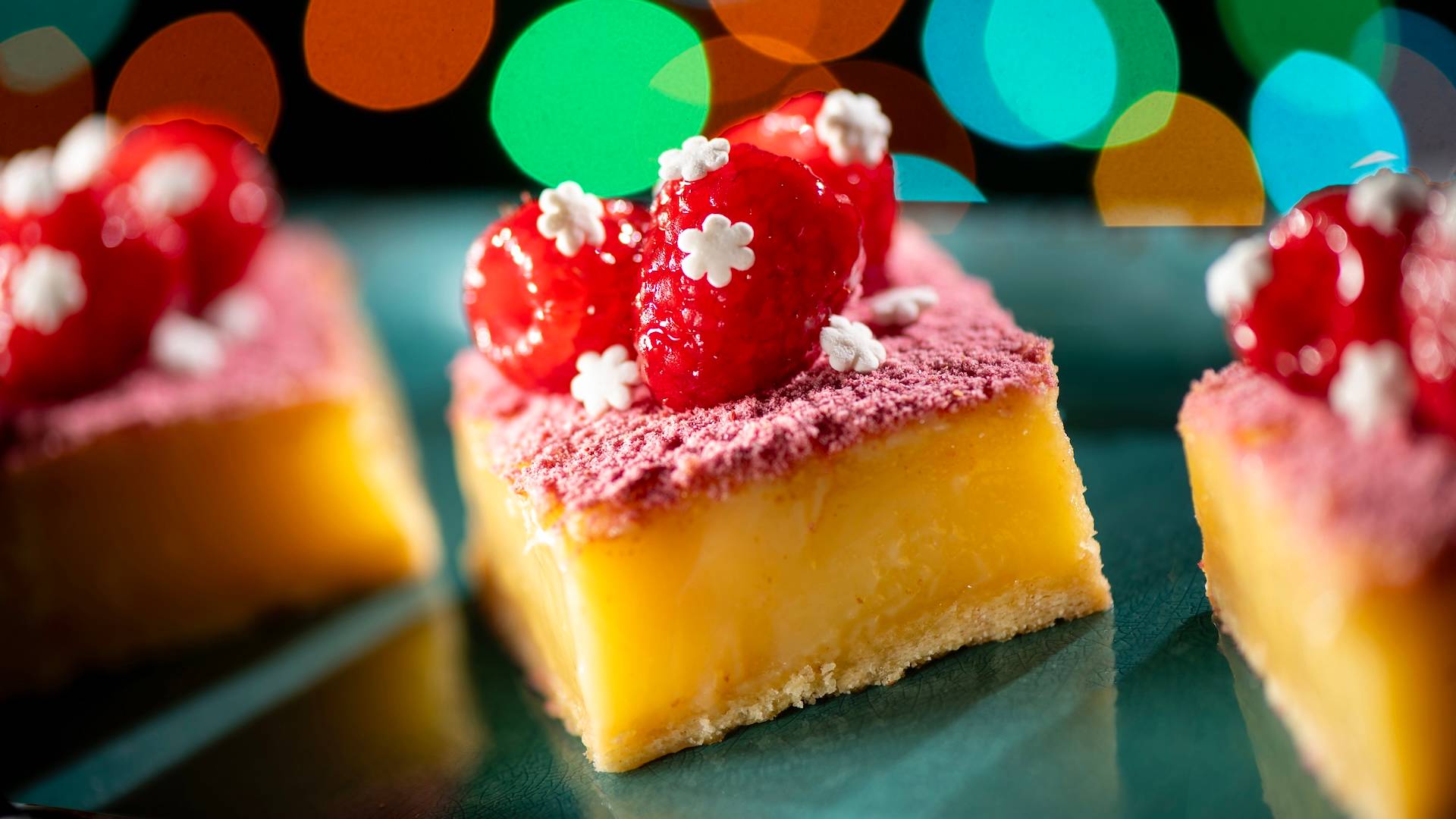 Raspberry-Lemon Square