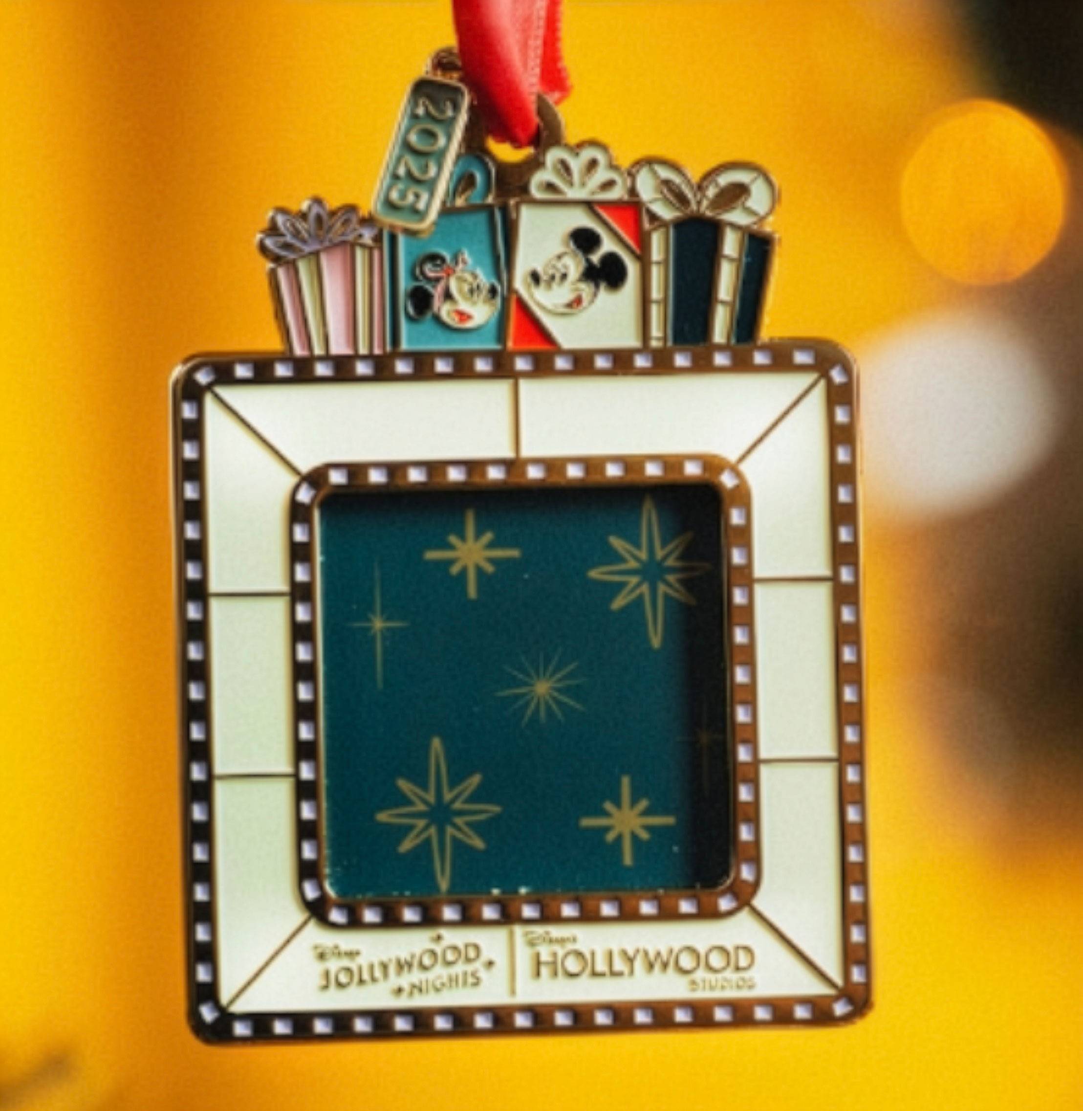 Collectible Ornament at Disney’s Jollywood Nights 2025
