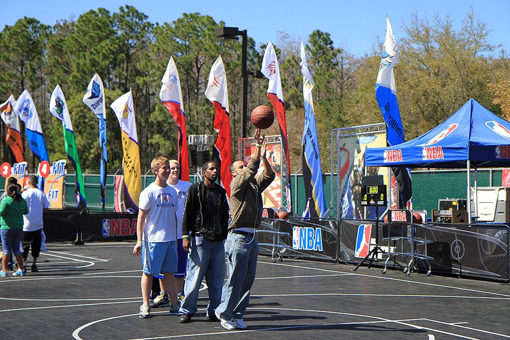 2010 ESPN The Weekend - Friday