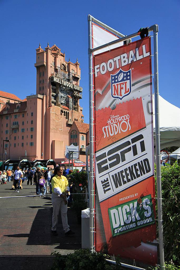 2010 ESPN The Weekend - Friday