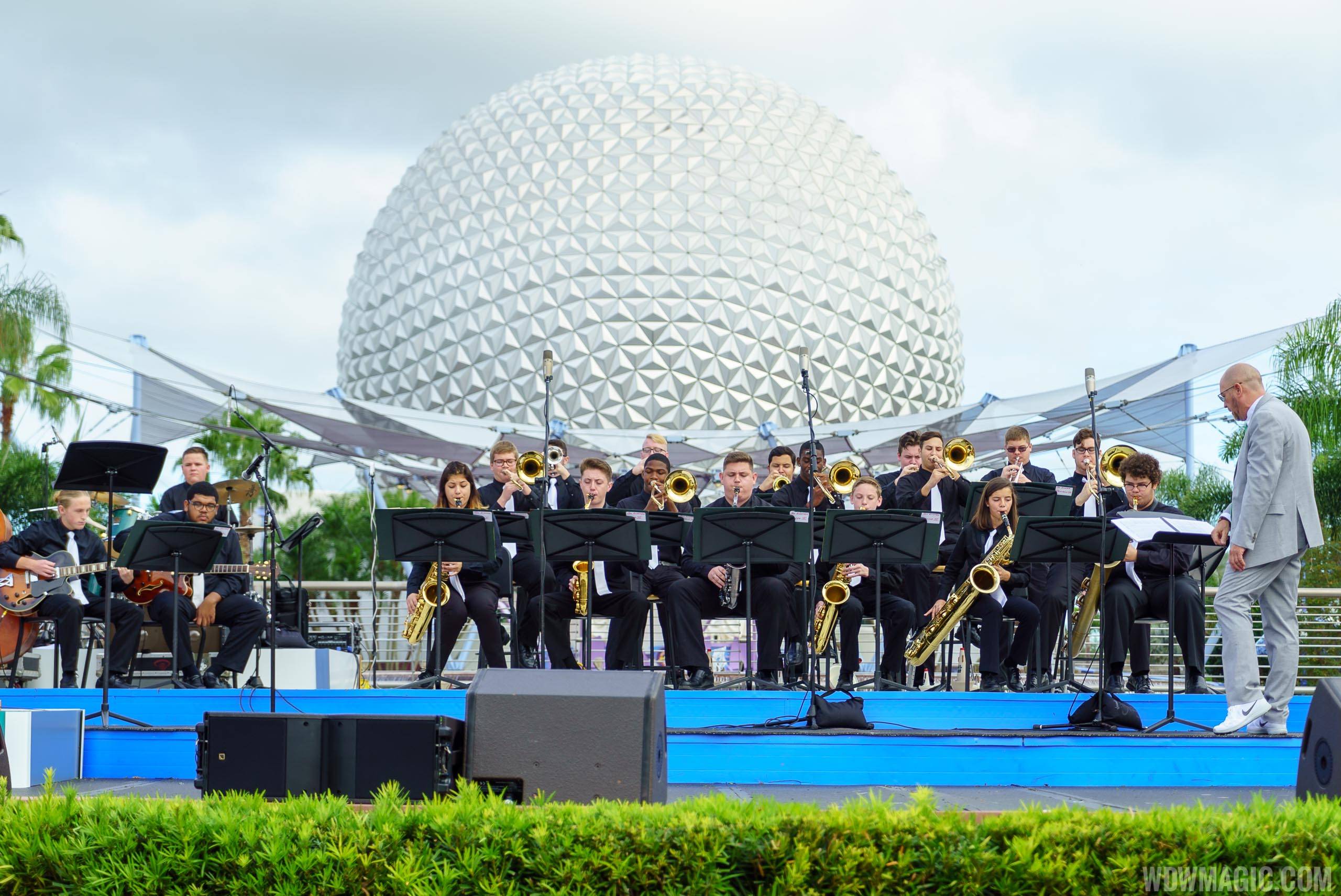 Epcot Festival of the Arts - Live band