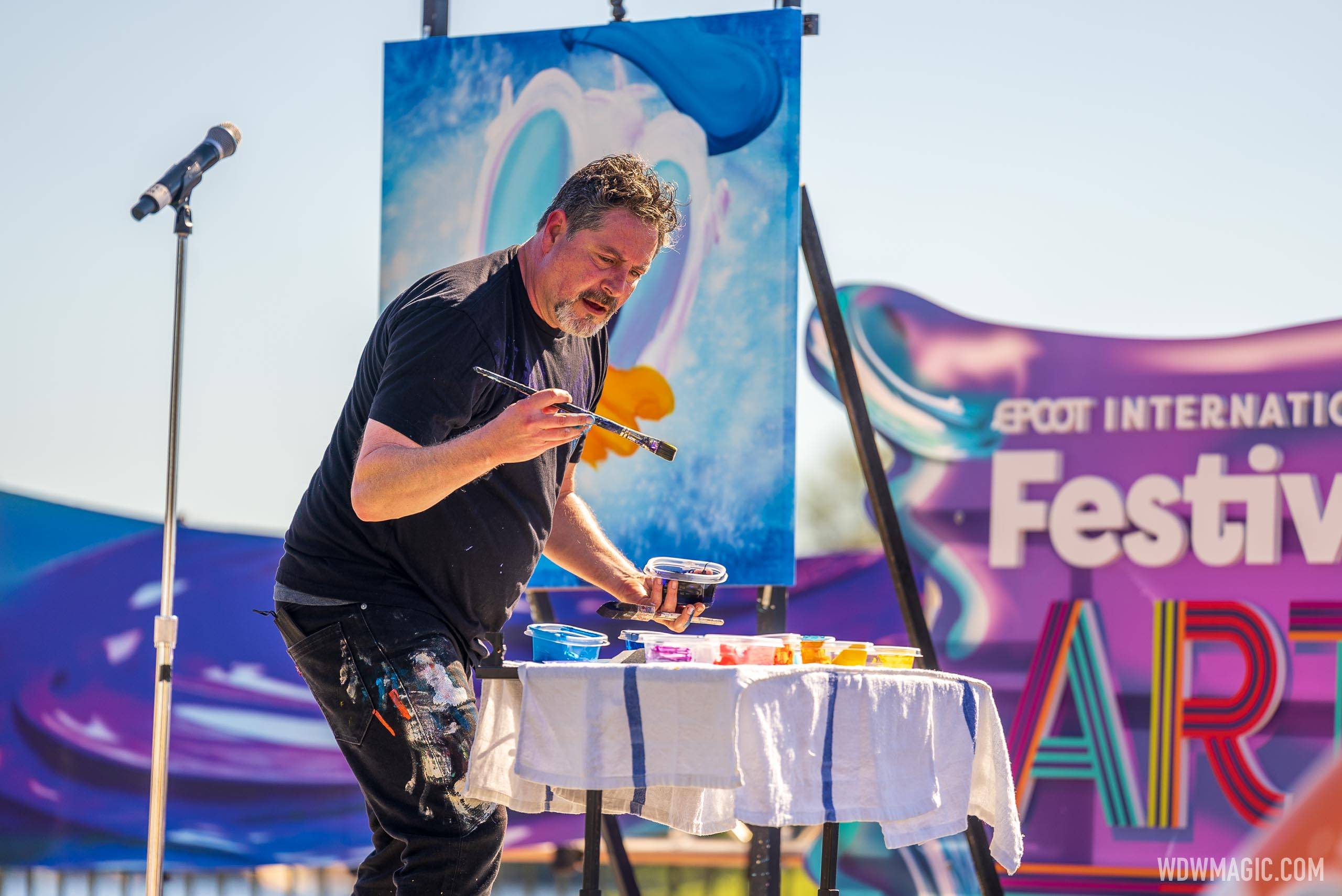 See amazing artists in World Showcase Plaza create works of art in a minutes