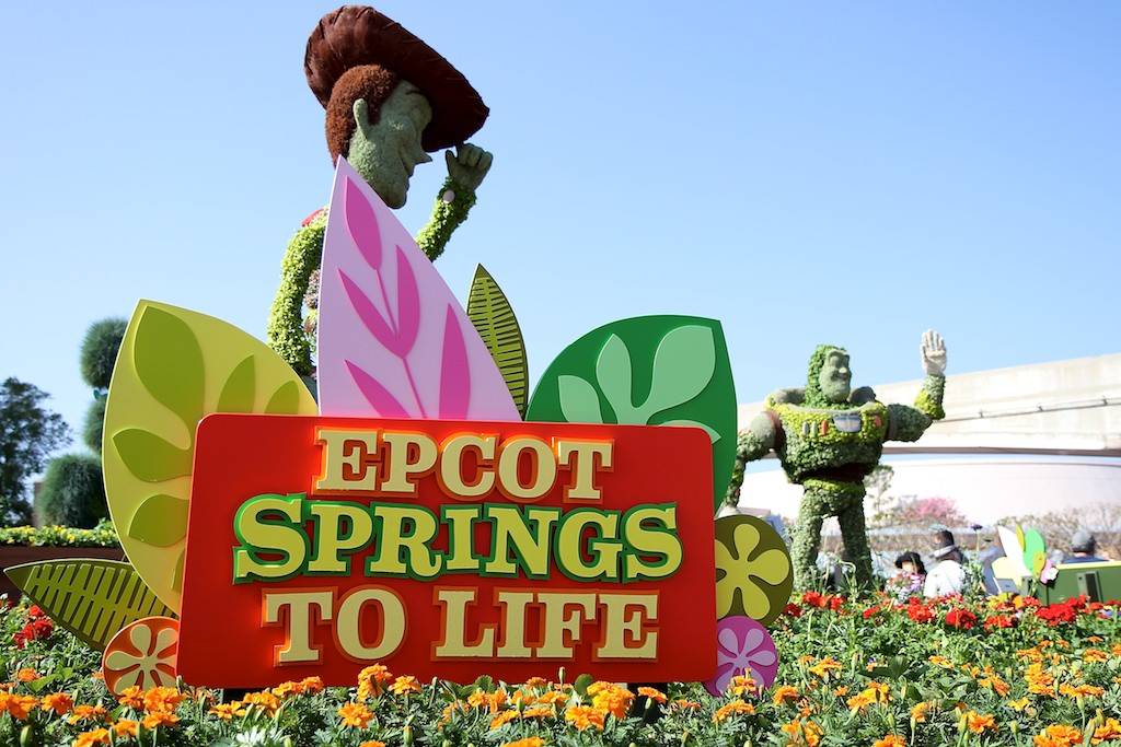 The main entrance topiaries with Buzz Lightyear and Woody - celebrating Toy Story 3