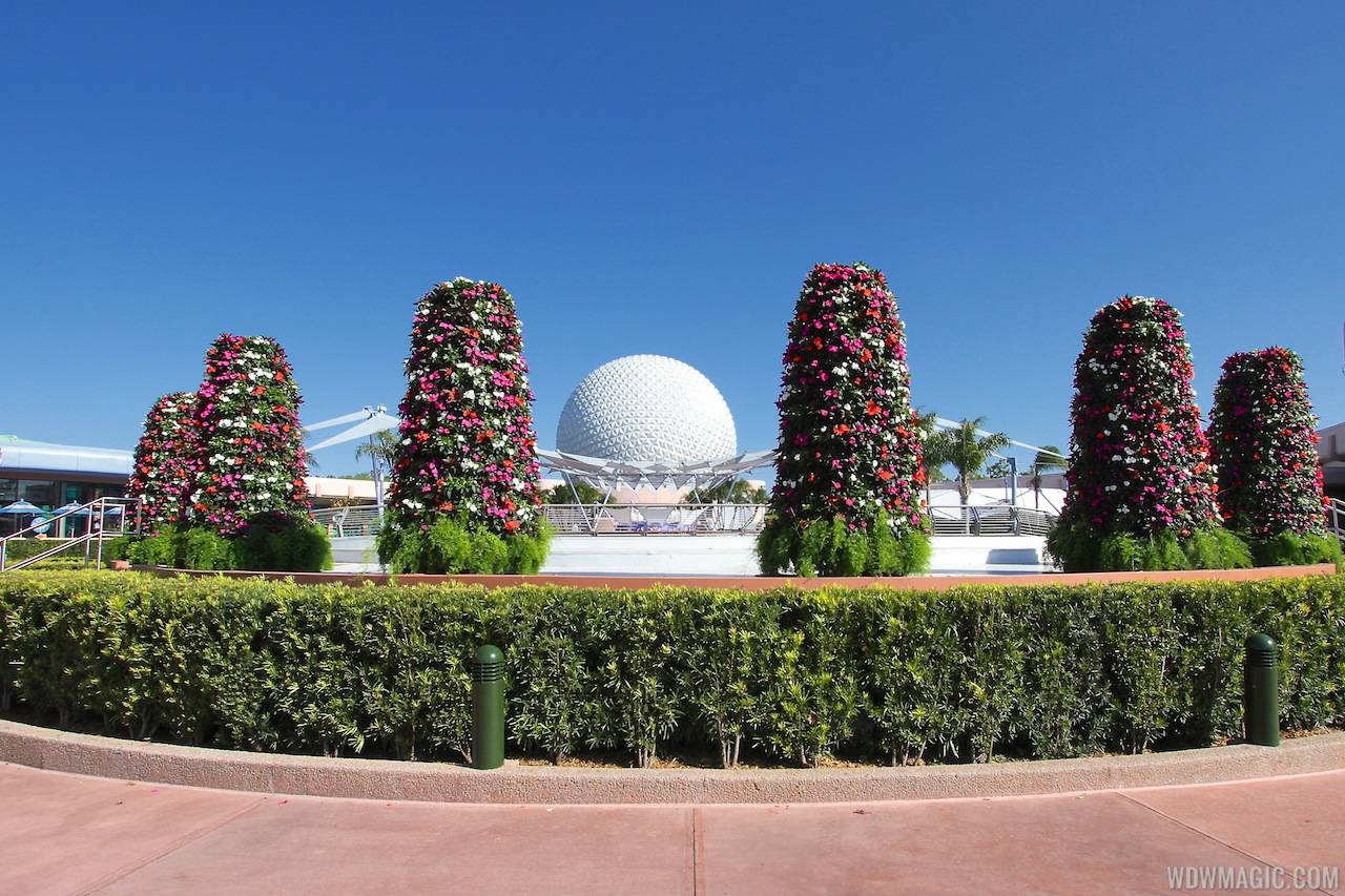 2013 Epcot Flower and Garden Festival - Spaceship Earth stage