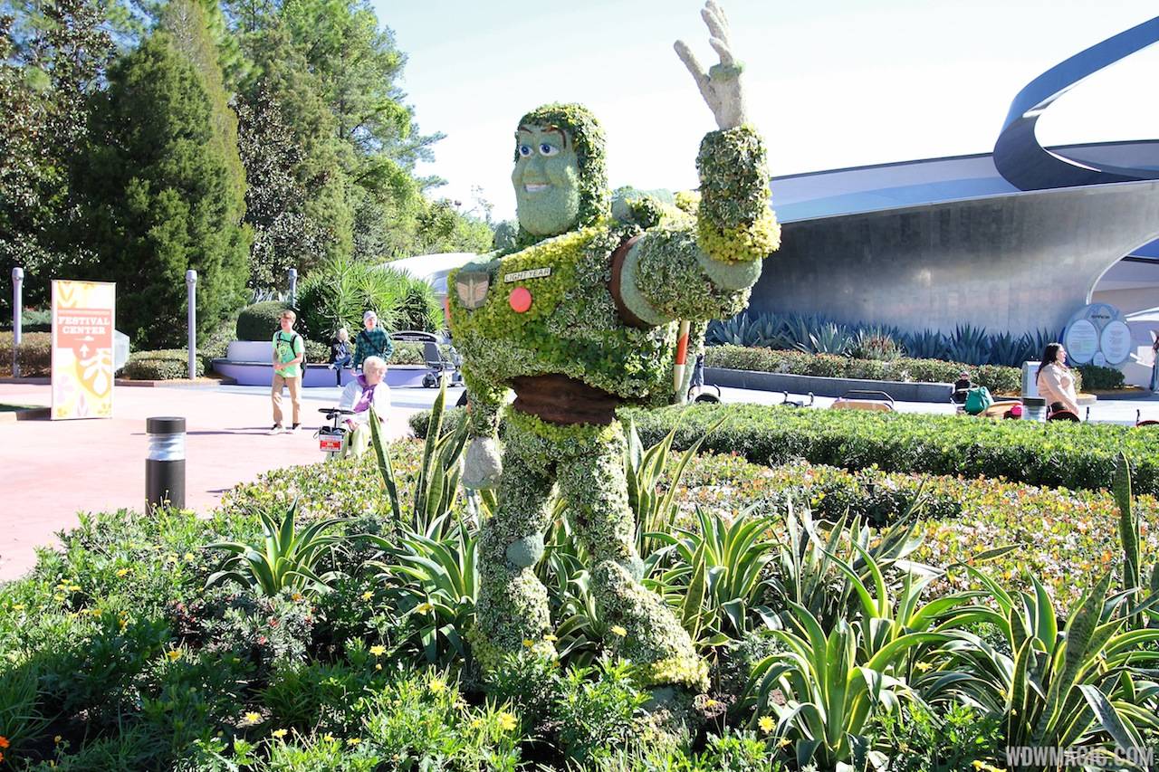 2013 Epcot Flower and Garden Festival - Buzz Lightyear topiary