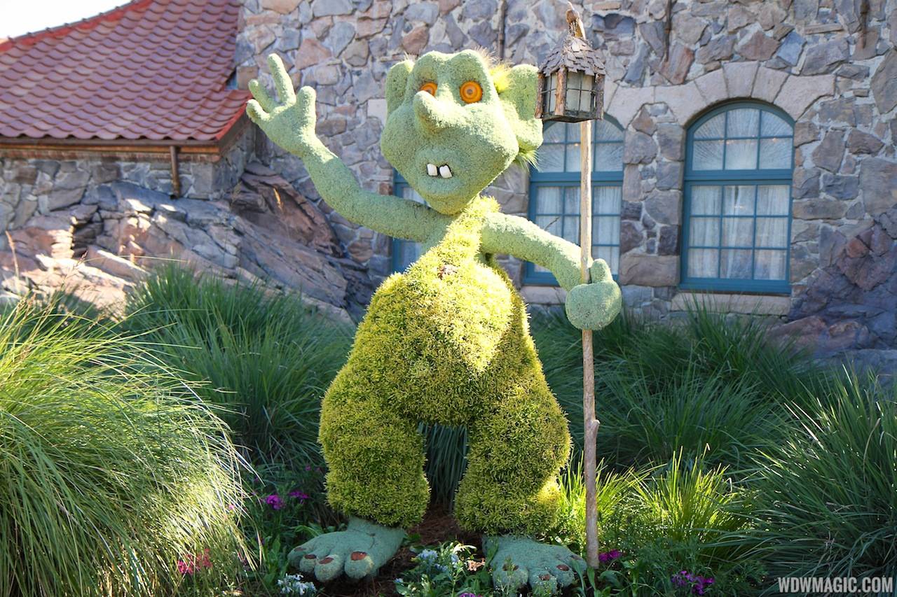 2013 Epcot Flower and Garden Festival - Troll topiary at Norway