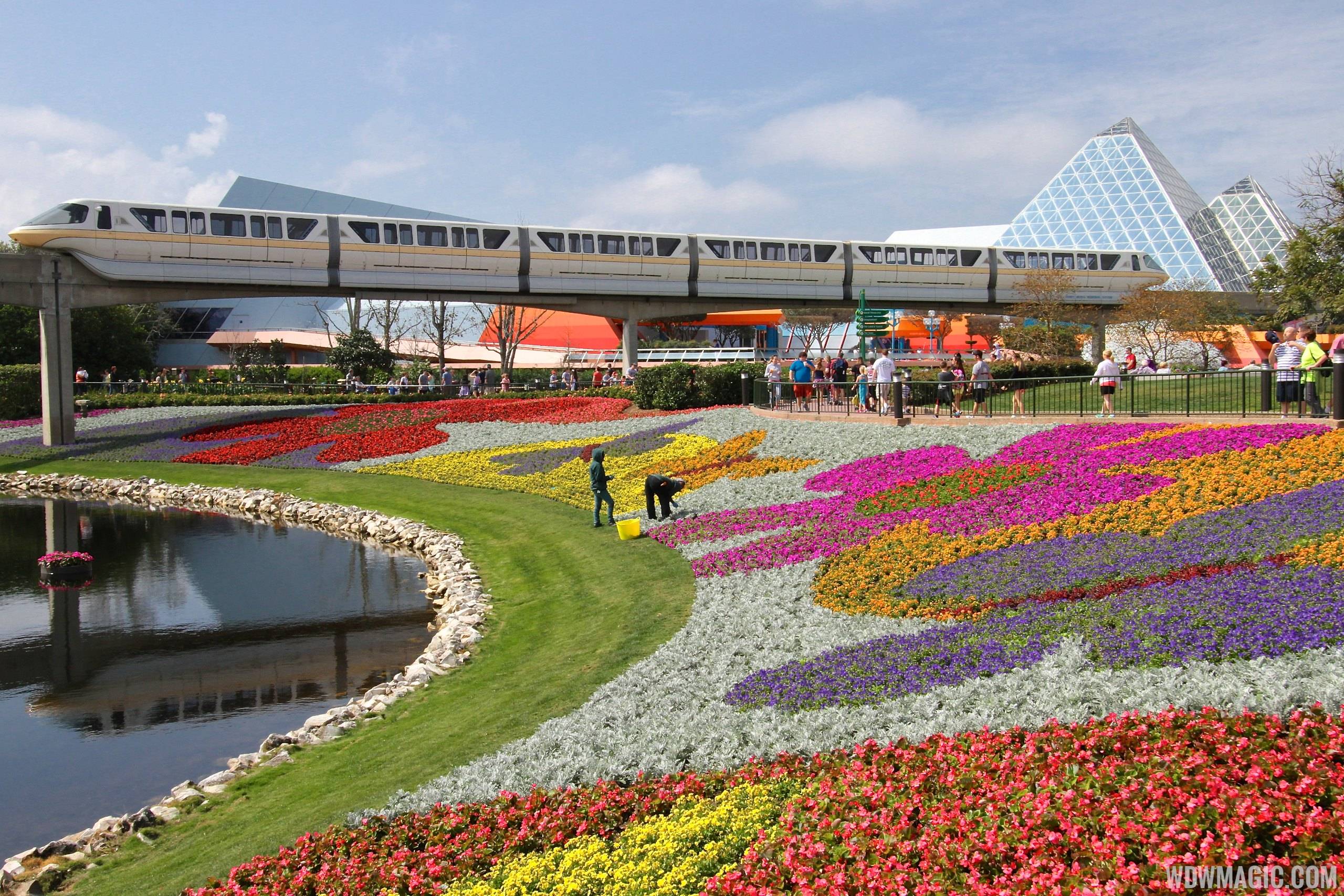 2014 Epcot Flower and Garden Festival - Future World floating gardens