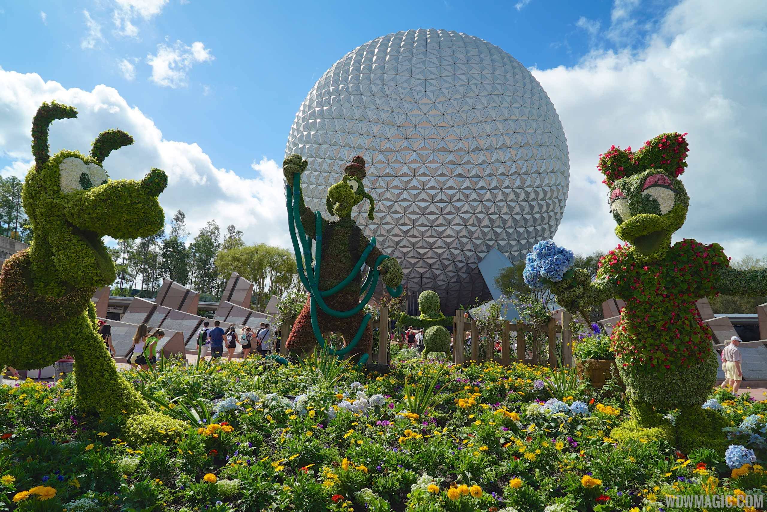 2015 Epcot Flower and Garden Festival - Main entrance topiary