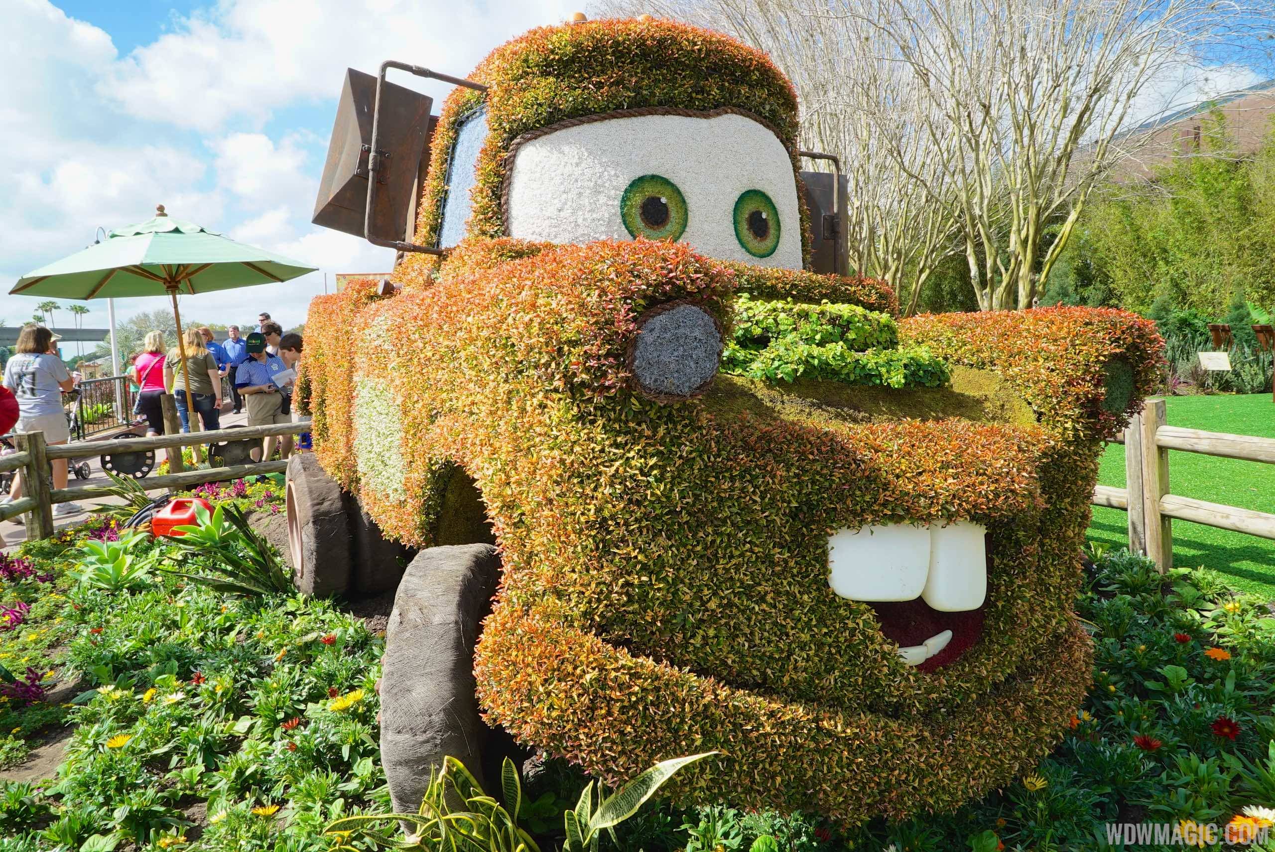 2015 Epcot Flower and Garden Festival - Tow Mater topiary