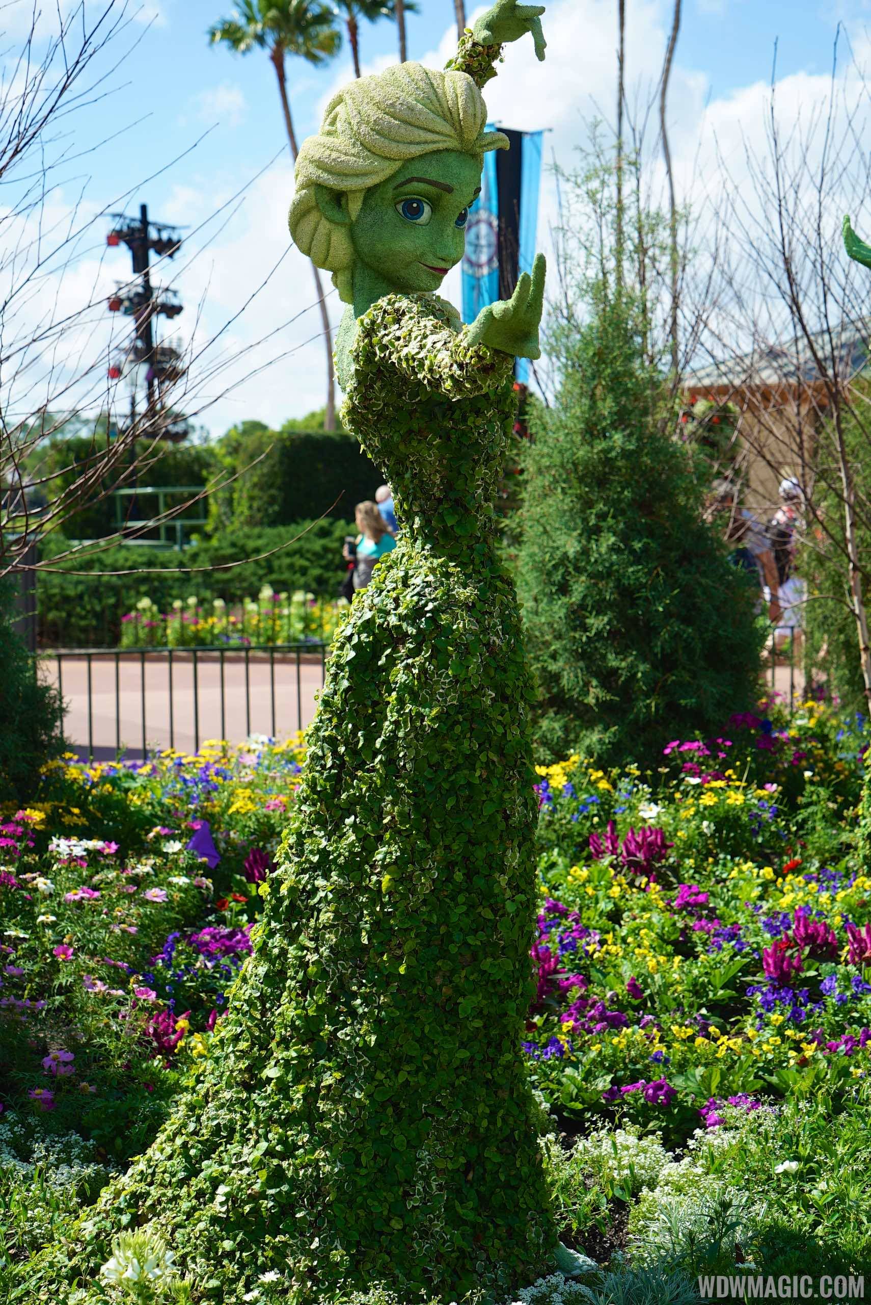 2015 Epcot Flower and Garden Festival - Elsa topiary