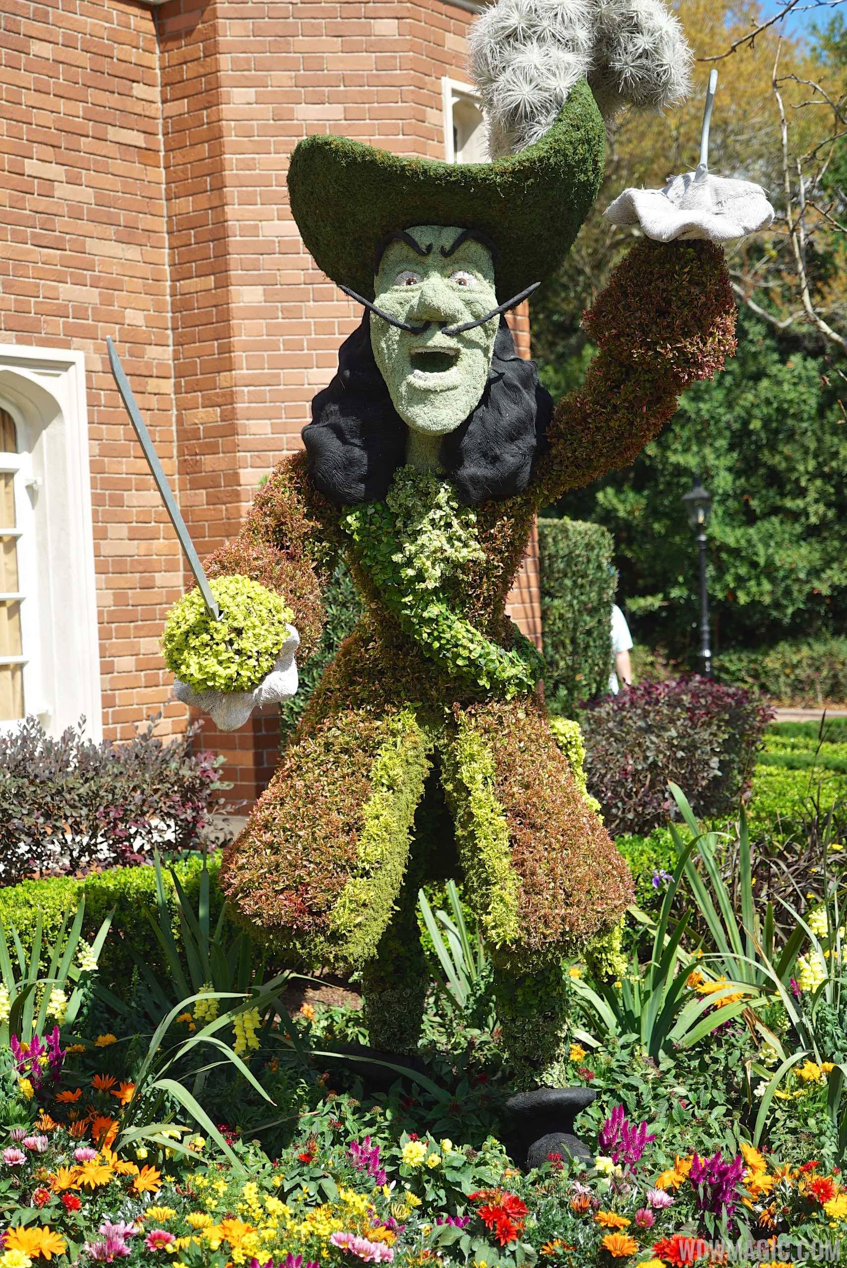 2015 Epcot Flower and Garden Festival - Captain Hook topiary