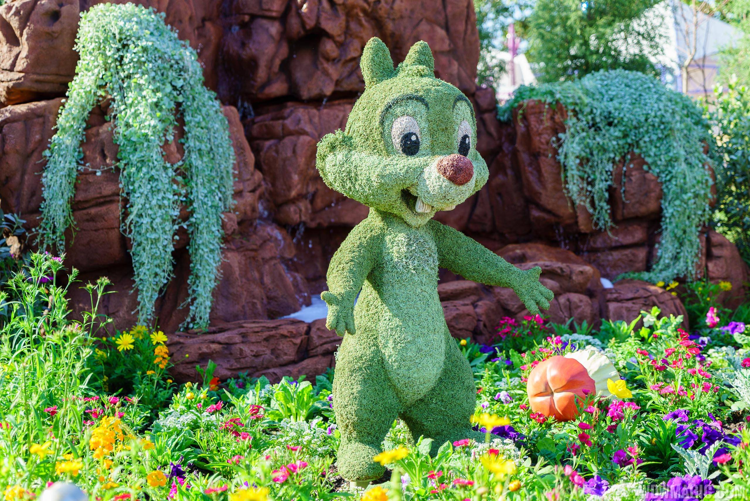 2016 Epcot International Flower and Garden Festival - Dale topiary