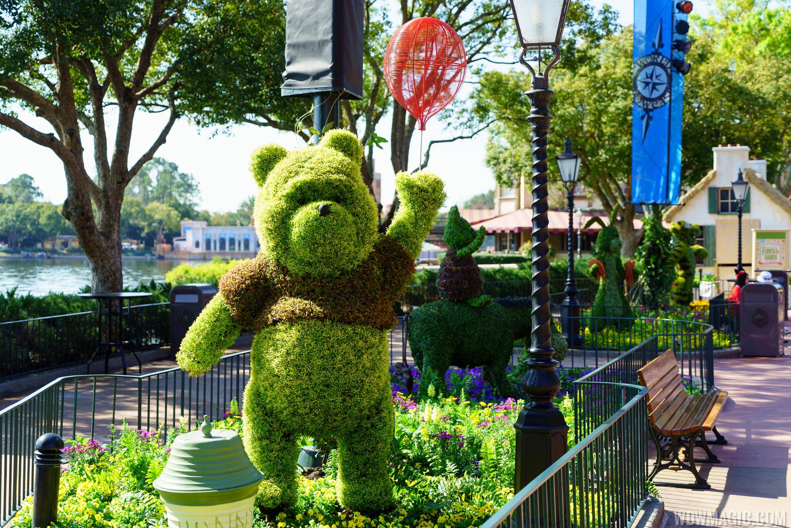 2016 Epcot International Flower and Garden Festival - Winnie the Pooh topiary in the UK