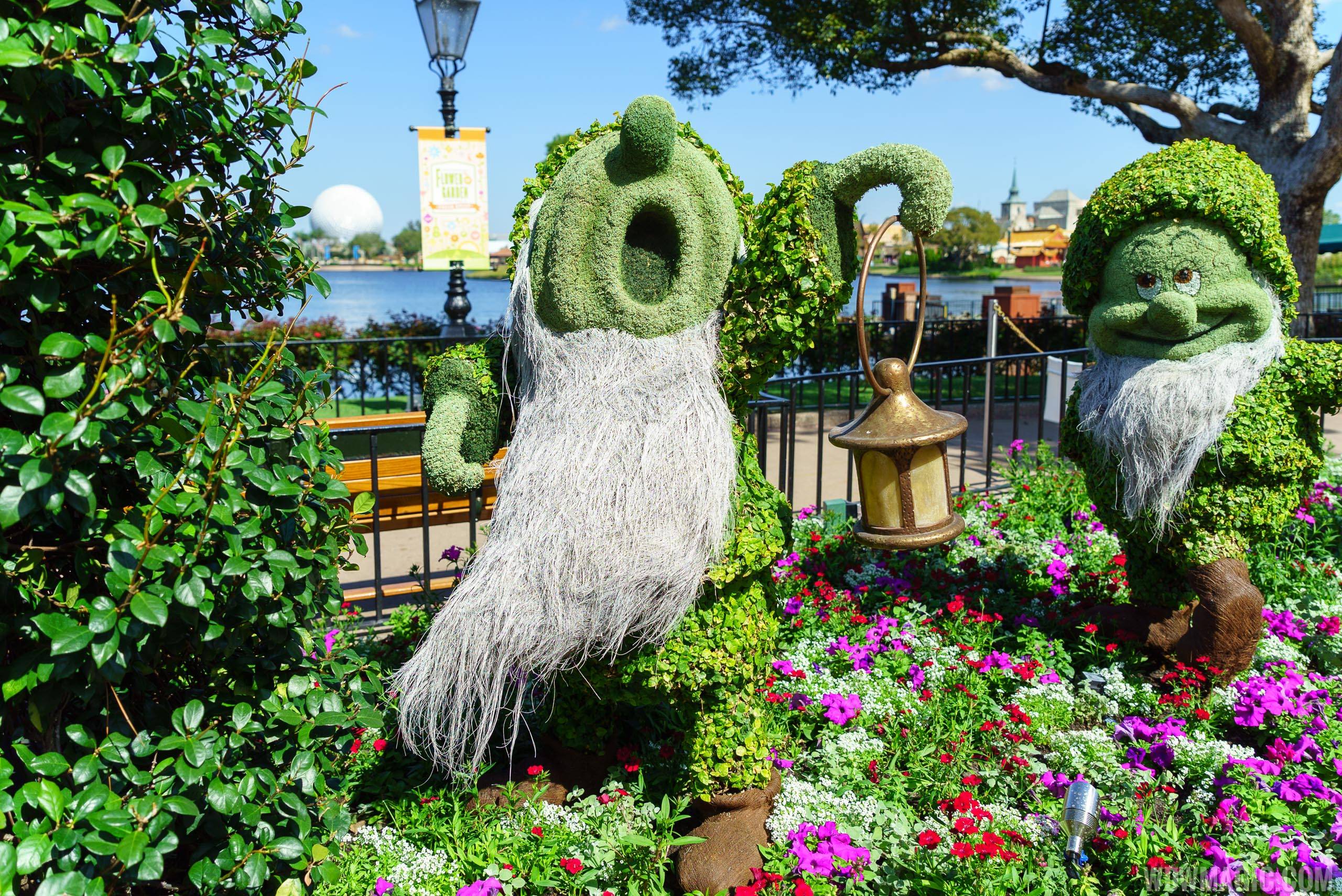 2016 Epcot International Flower and Garden Festival - Sleepy topiary