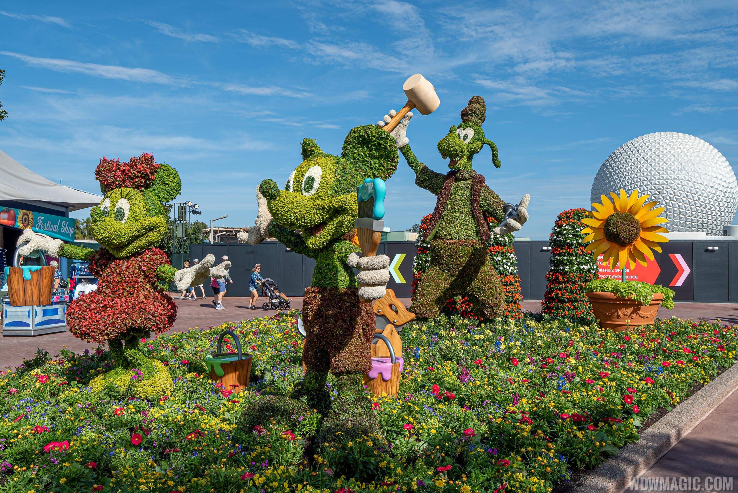 Taste of EPCOT International Flower and Garden Festival blooms