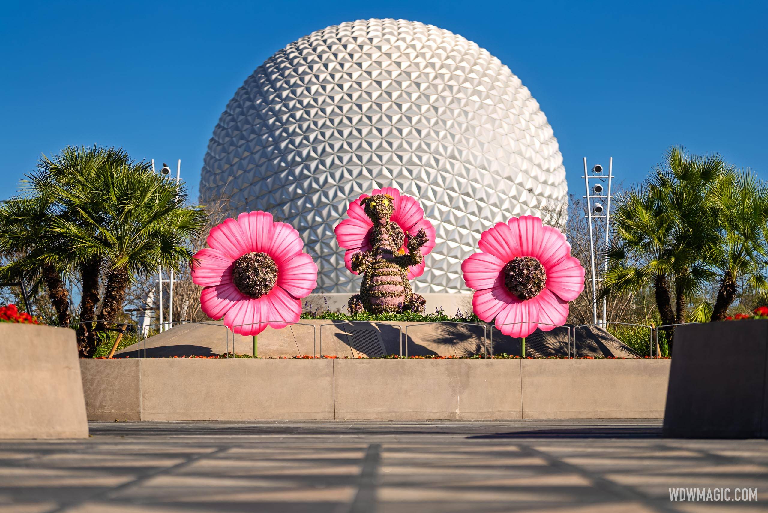 Figment and Topiary Flowers in World Celebration Gardens