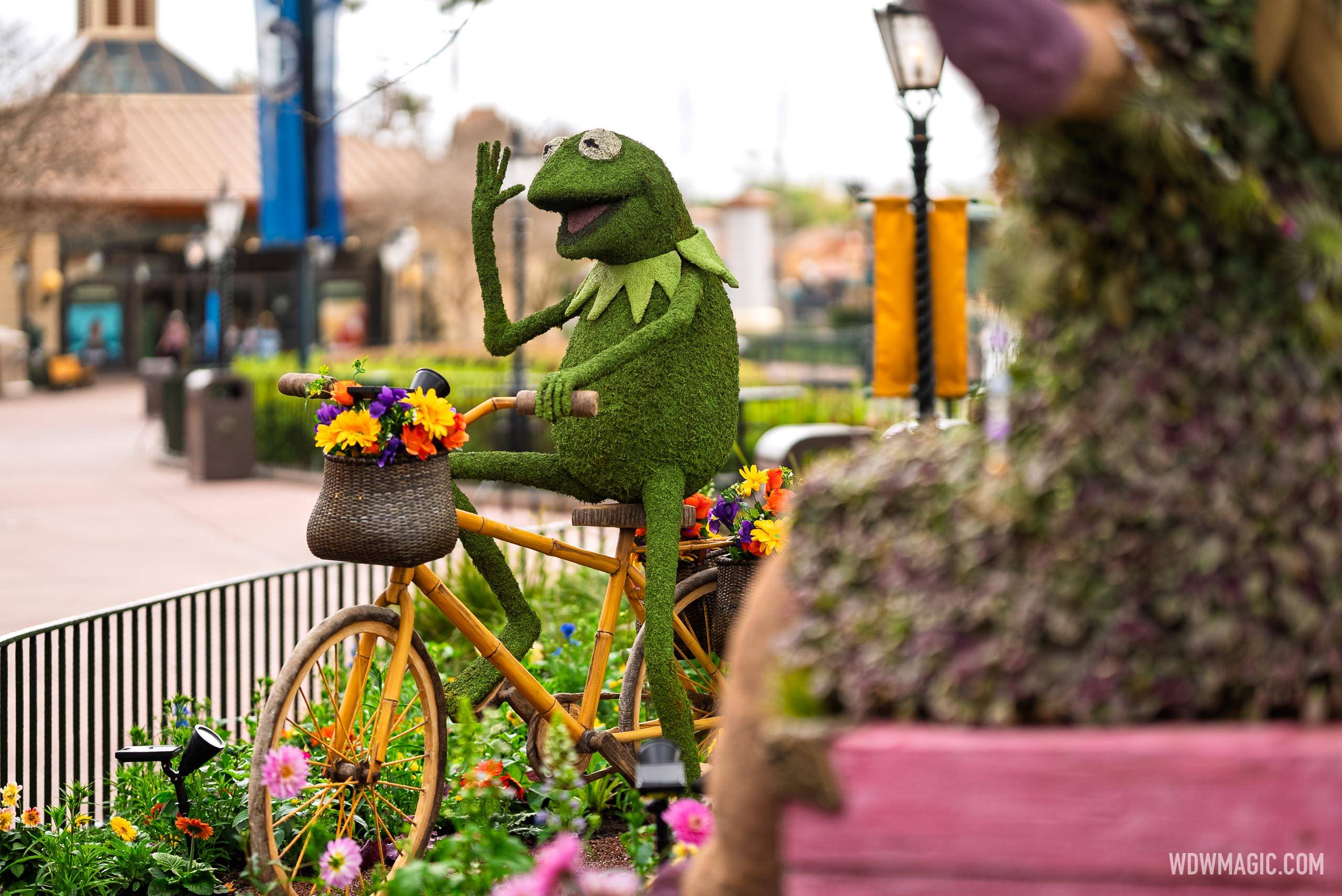 Kermit near Canada Pavilion