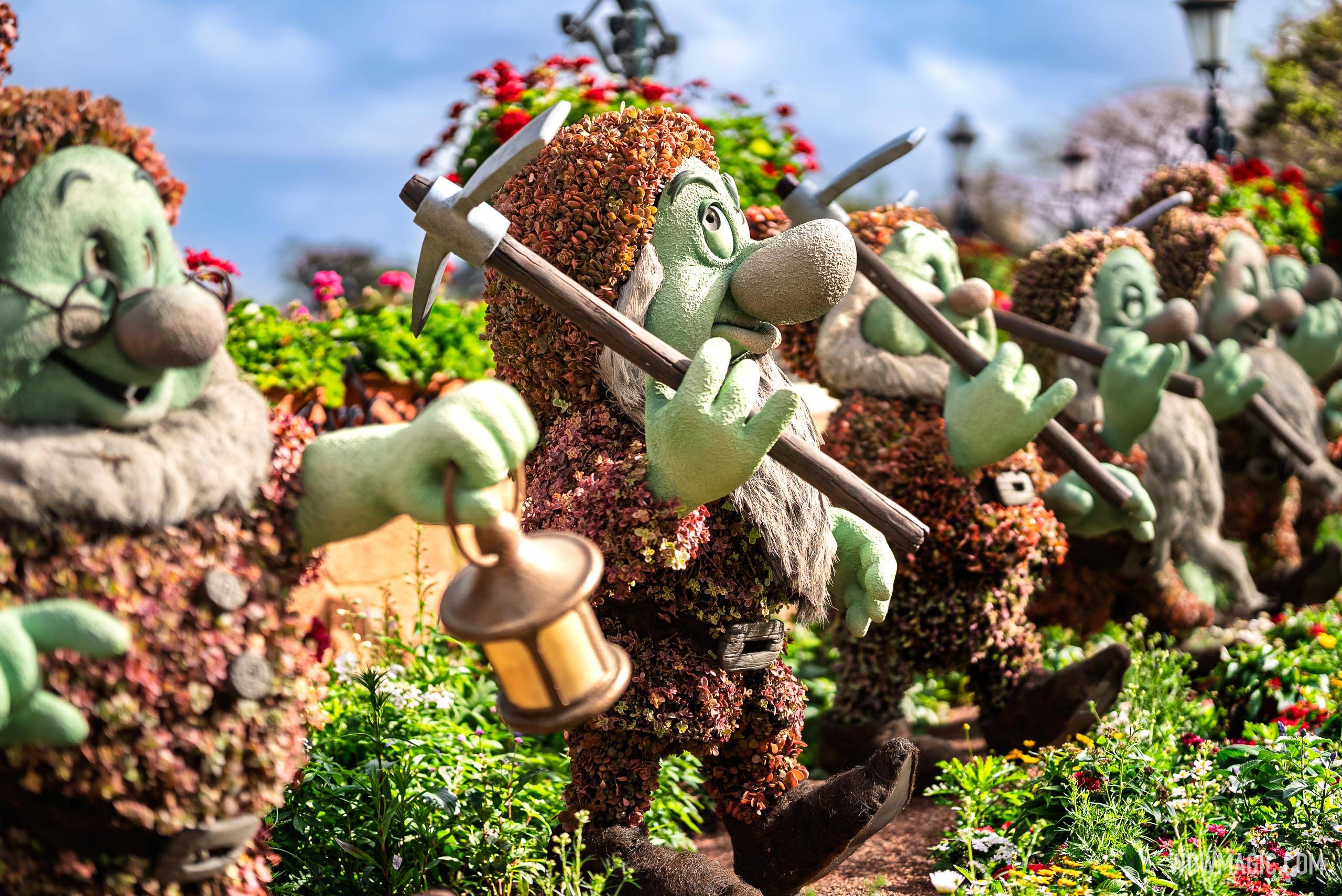 Seven Dwarfs at the Germany Pavilion