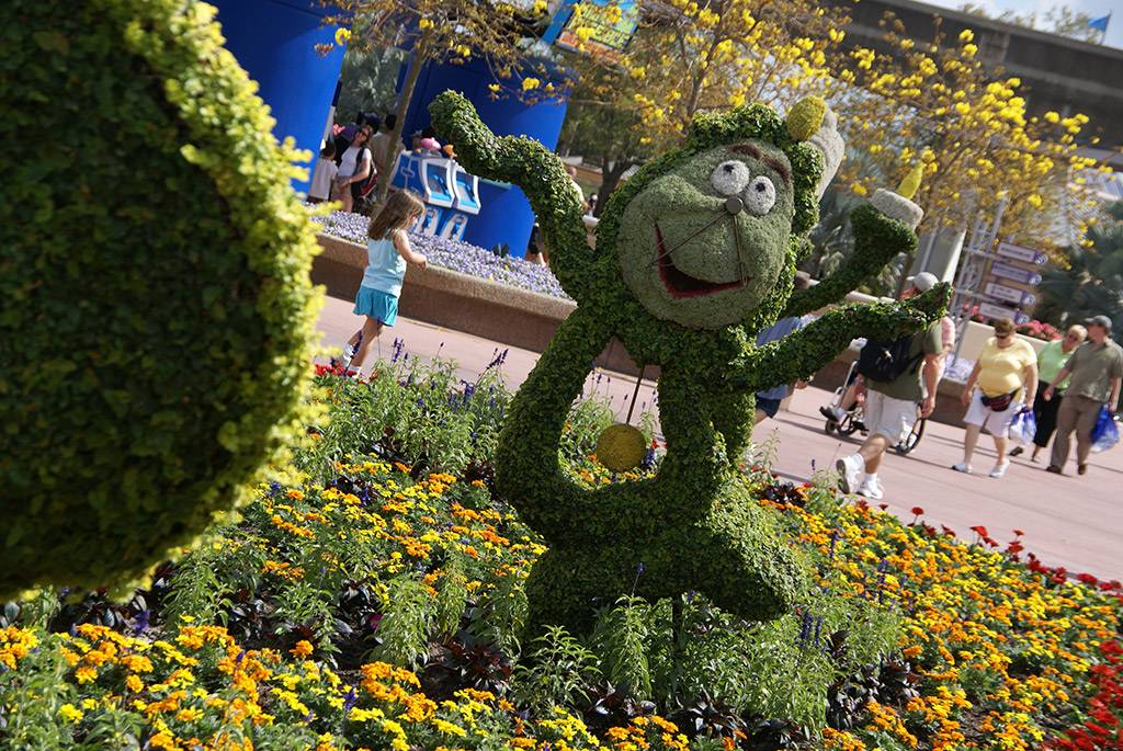 Photos of the Epcot International Flower and Garden Festival 2009 topiaries