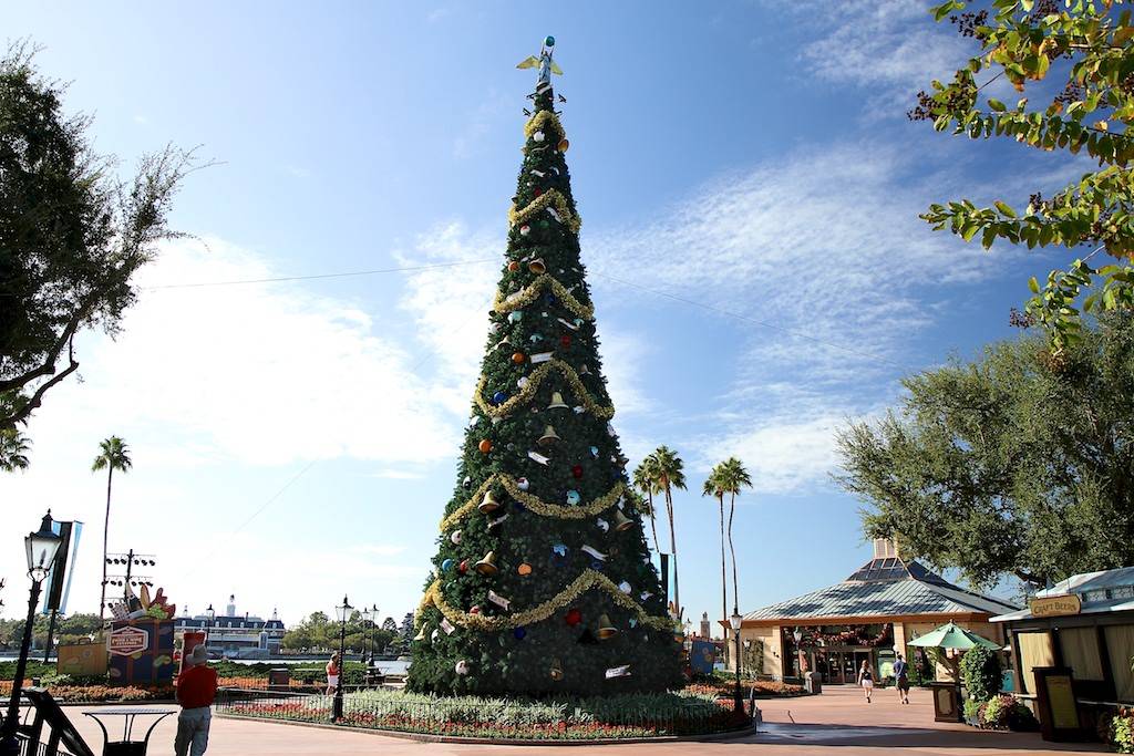 Epcot's 2011 Christmas Tree