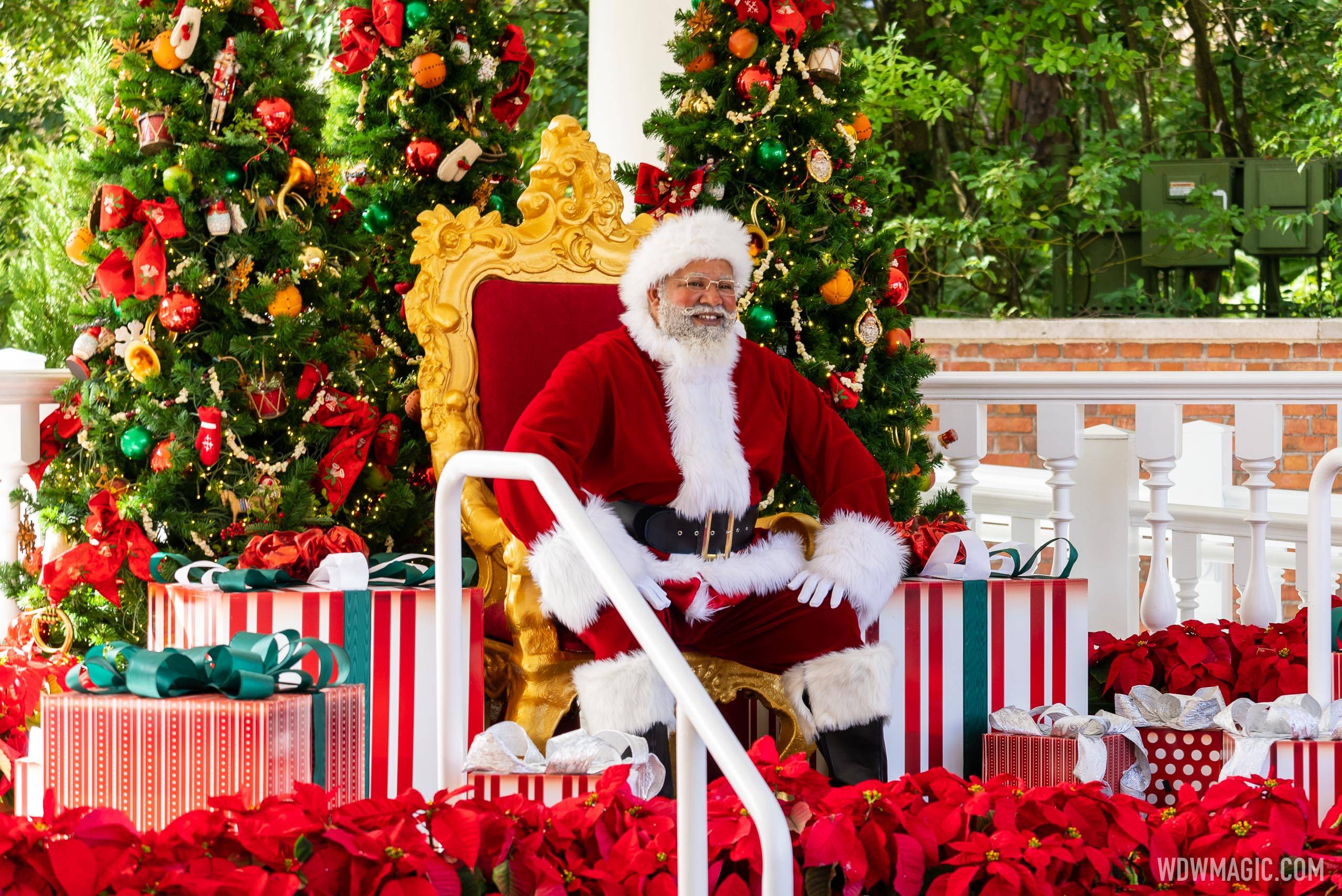 Santa meet and greet at the 2021 EPCOT International Festival of the Holidays