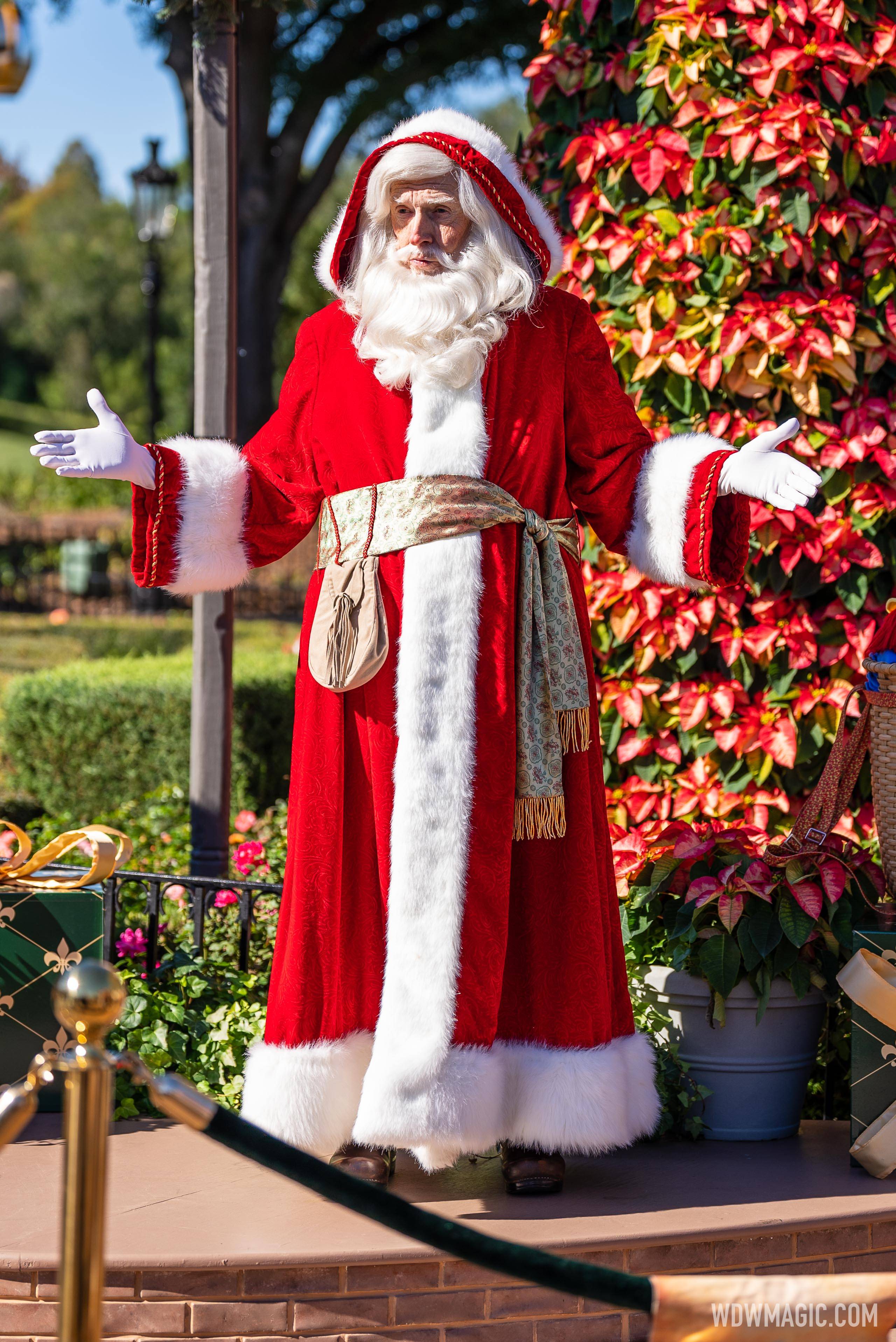 Epcot Holiday Storytellers 21 Pere Noel France Pavilion Photo 3 Of 6