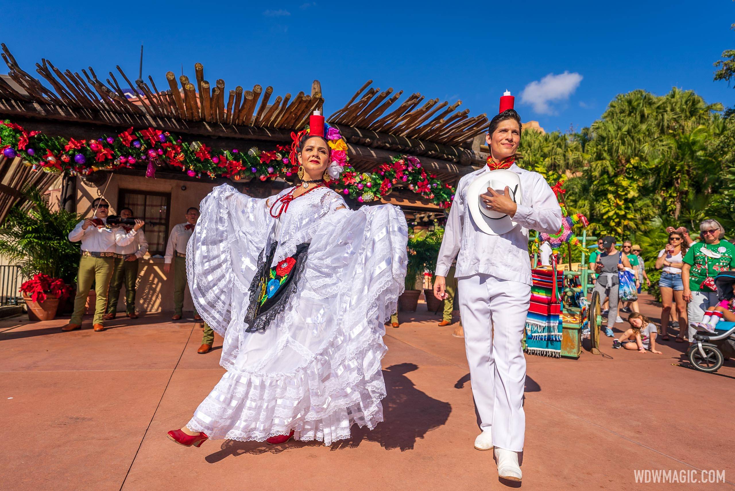 EPCOT Holiday Storytellers 2021 - Mexico pavilion