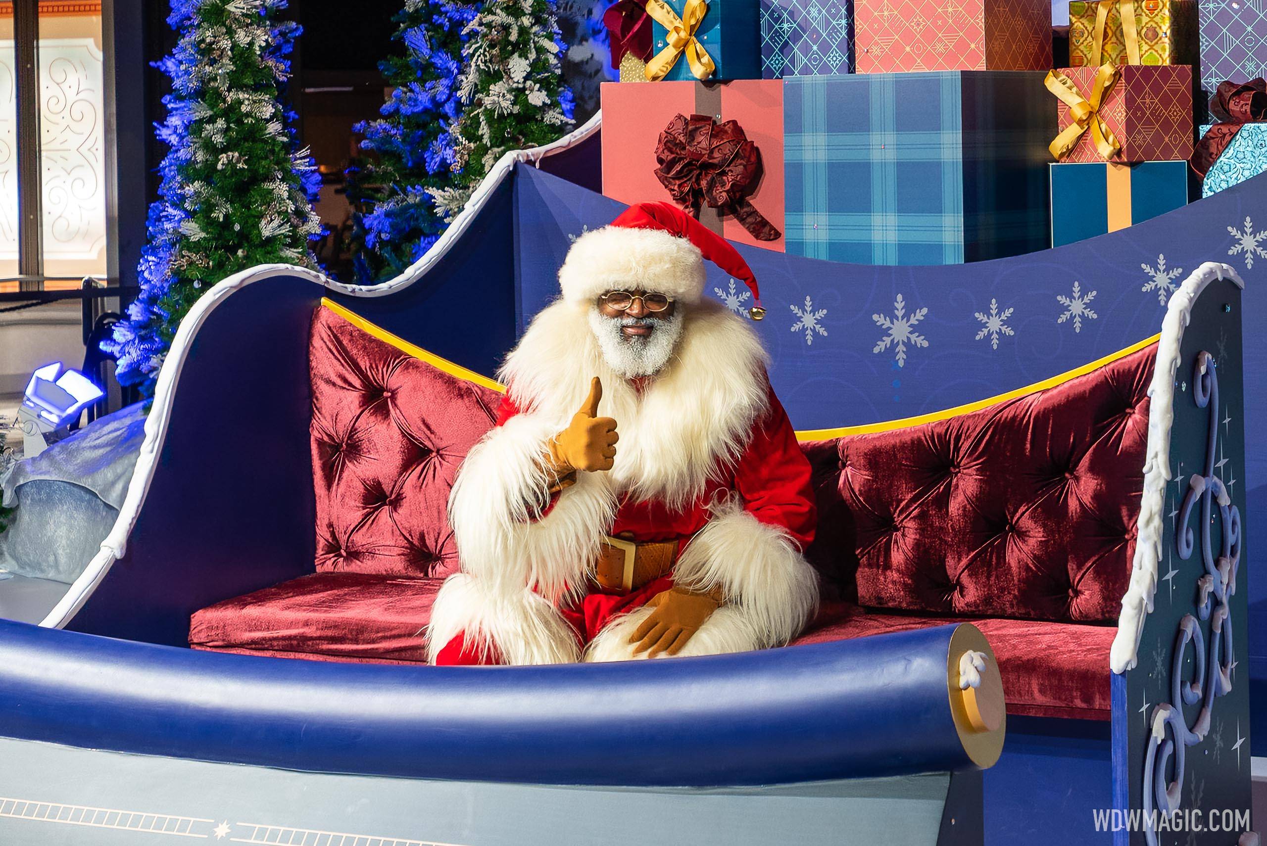 Where to meet Santa Claus at Walt Disney World during the EPCOT International Festival of the Holidays
