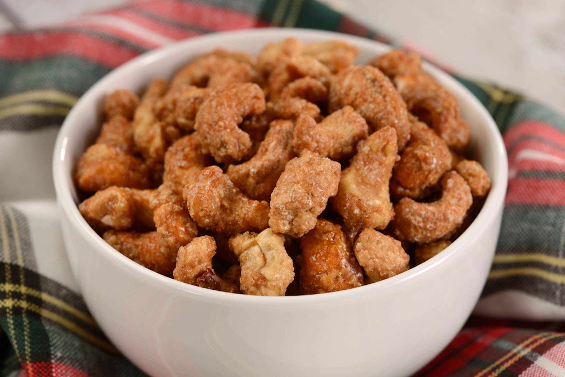 Cinnamon-glazed Cashews